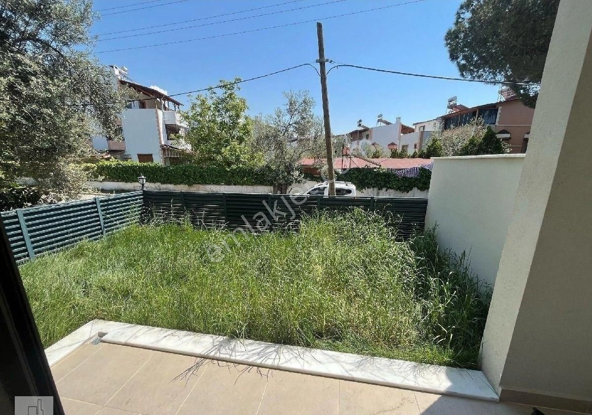 Altınoluk Merkezi Konumda Müstakil Bahçeli Kapalı Otoparklı Denize Yakın Ön Cephe 2+1 Sıfır Daire - Görsel 5