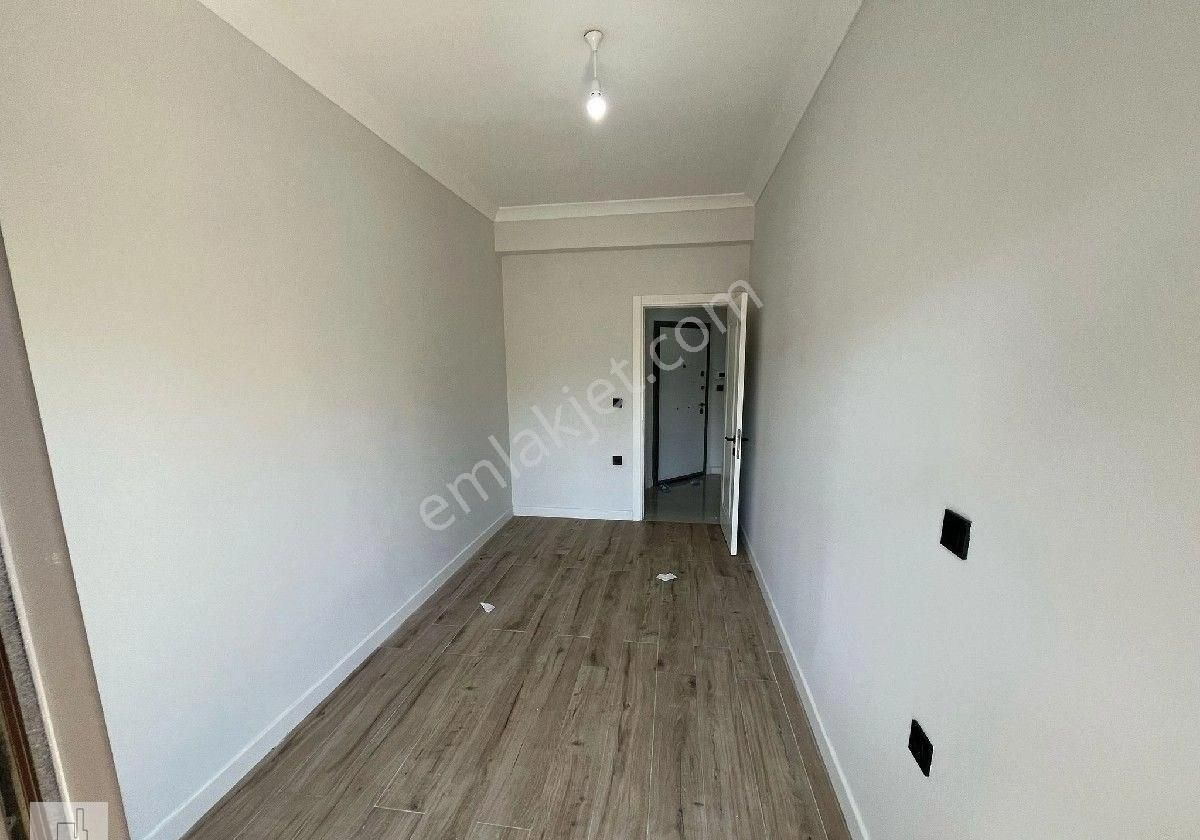 Altınoluk Merkezi Konumda Müstakil Bahçeli Kapalı Otoparklı Denize Yakın Ön Cephe 2+1 Sıfır Daire - Görsel 35