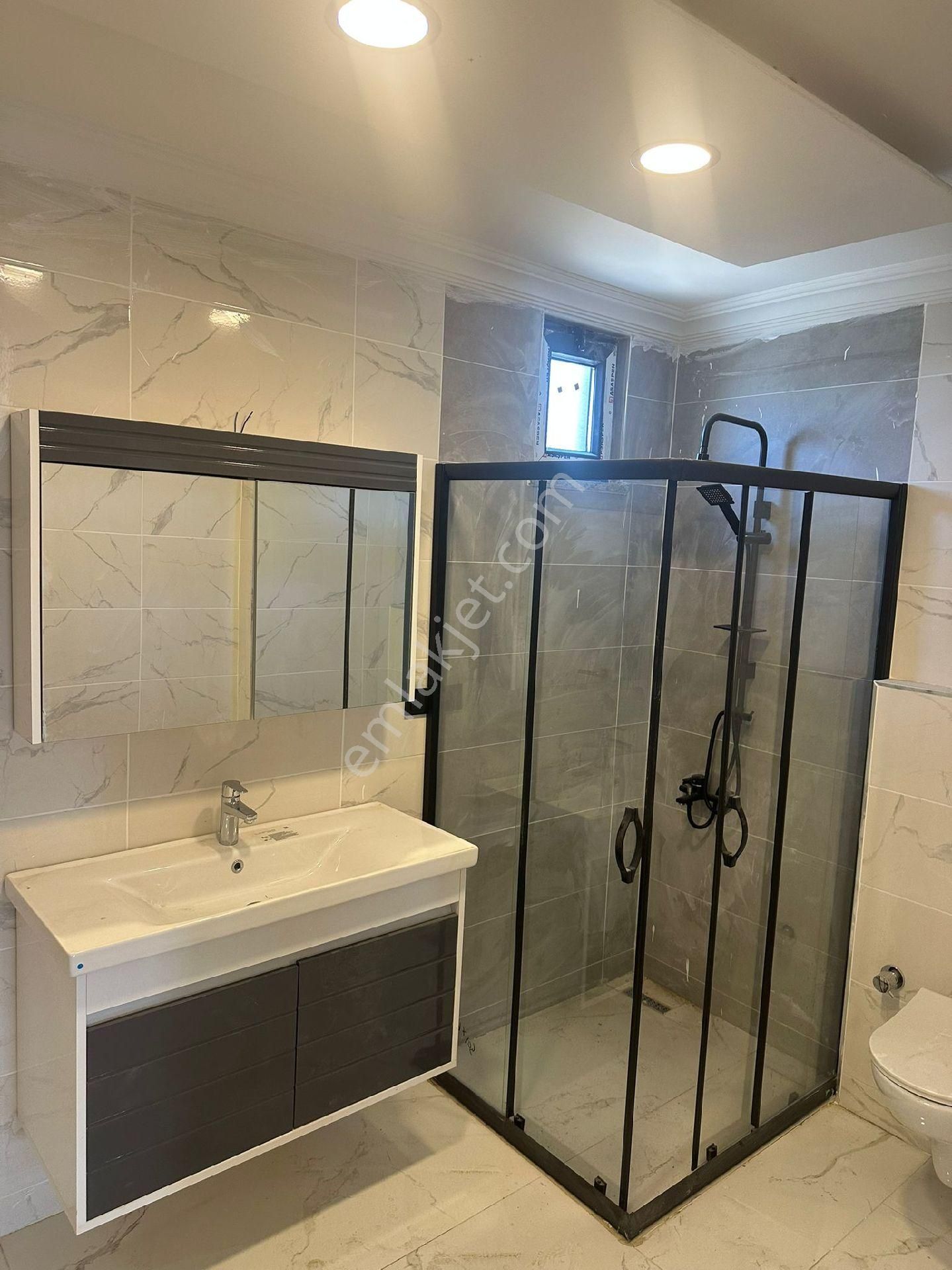 Butik Sitede Kendine İçinde Havuzlu Tuzla Tepeörende 4+1 Villa - Görsel 30