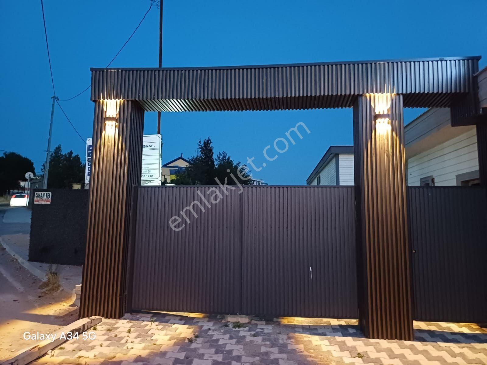 Butik Sitede Kendine İçinde Havuzlu Tuzla Tepeörende 4+1 Villa - Görsel 15