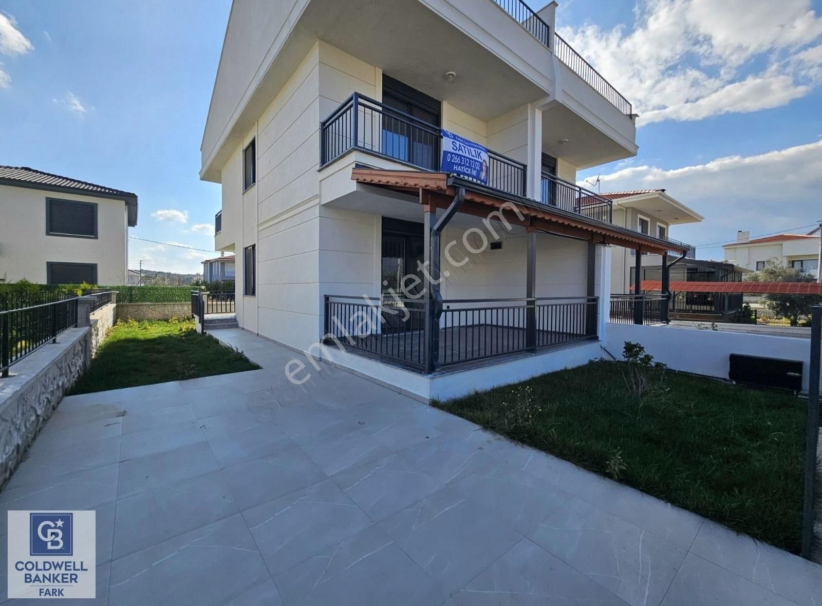 Ayvalık Küçükköy Doğa Manzaralı, 4+1 Müstakil Ev