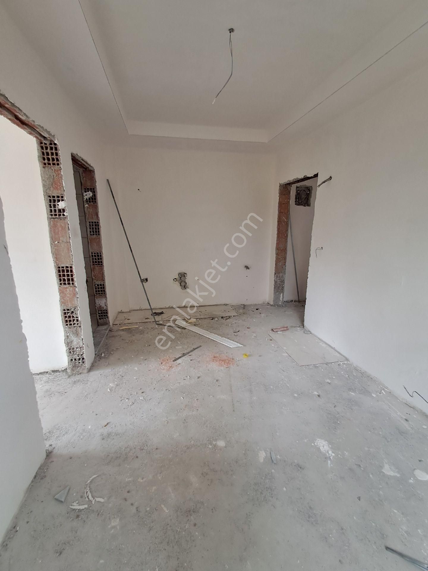 Mercan Gayrimenkul'den Seydikemer Gerişburnunda Bahçe Dubleks 2+1 75 M2 Fırsat Fiyata Daire
