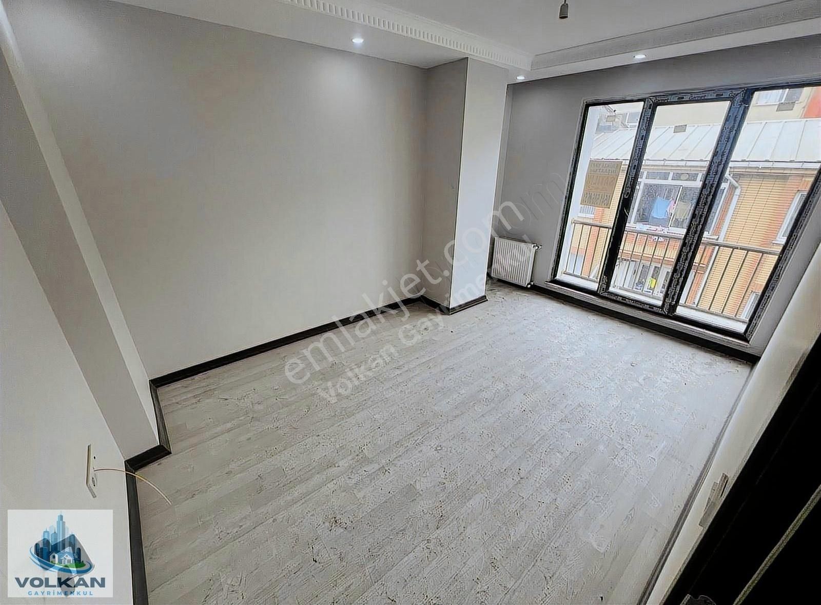 Volkan G.menkulden 50.yıl Mah 4+2 180m2 Sıfır Lüx Dublex Daire