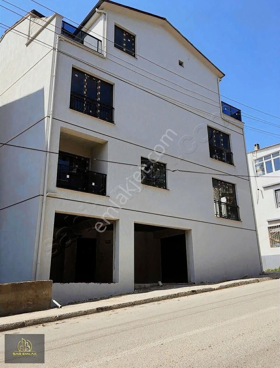 Bağlarbaşı'nda 2+1 Sıfır Satılık Ara Kat Daire Yerden Isıtma