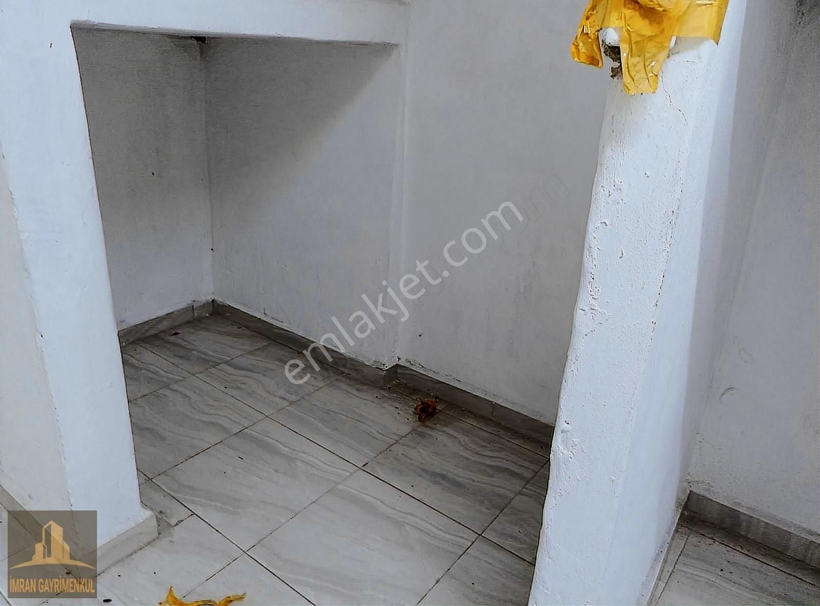 İski Caddesinde Kiralık Depo