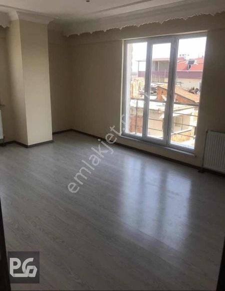 Çerkezköy Bağlıkta İki Aileye Uygun Çift Girişli Satılık Dubleks