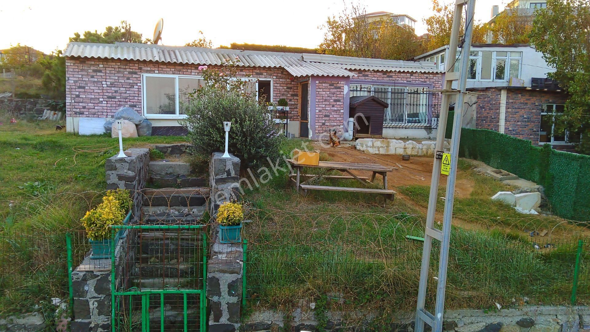İstanbul Beykoz Riva Emsalsiz Konumda Satılık Müstakil Ev Arsa​