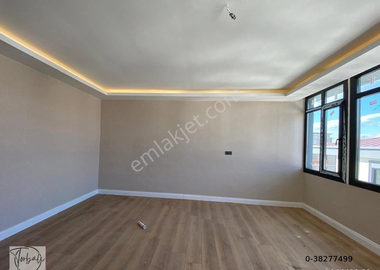 Torbalı Emla'k'tan Torbalı Mah. 250m2 4+1 Dublex D.gazlı, Süper Lüks, Sıfır Dairelerimiz Satılıktır. - Görsel 4