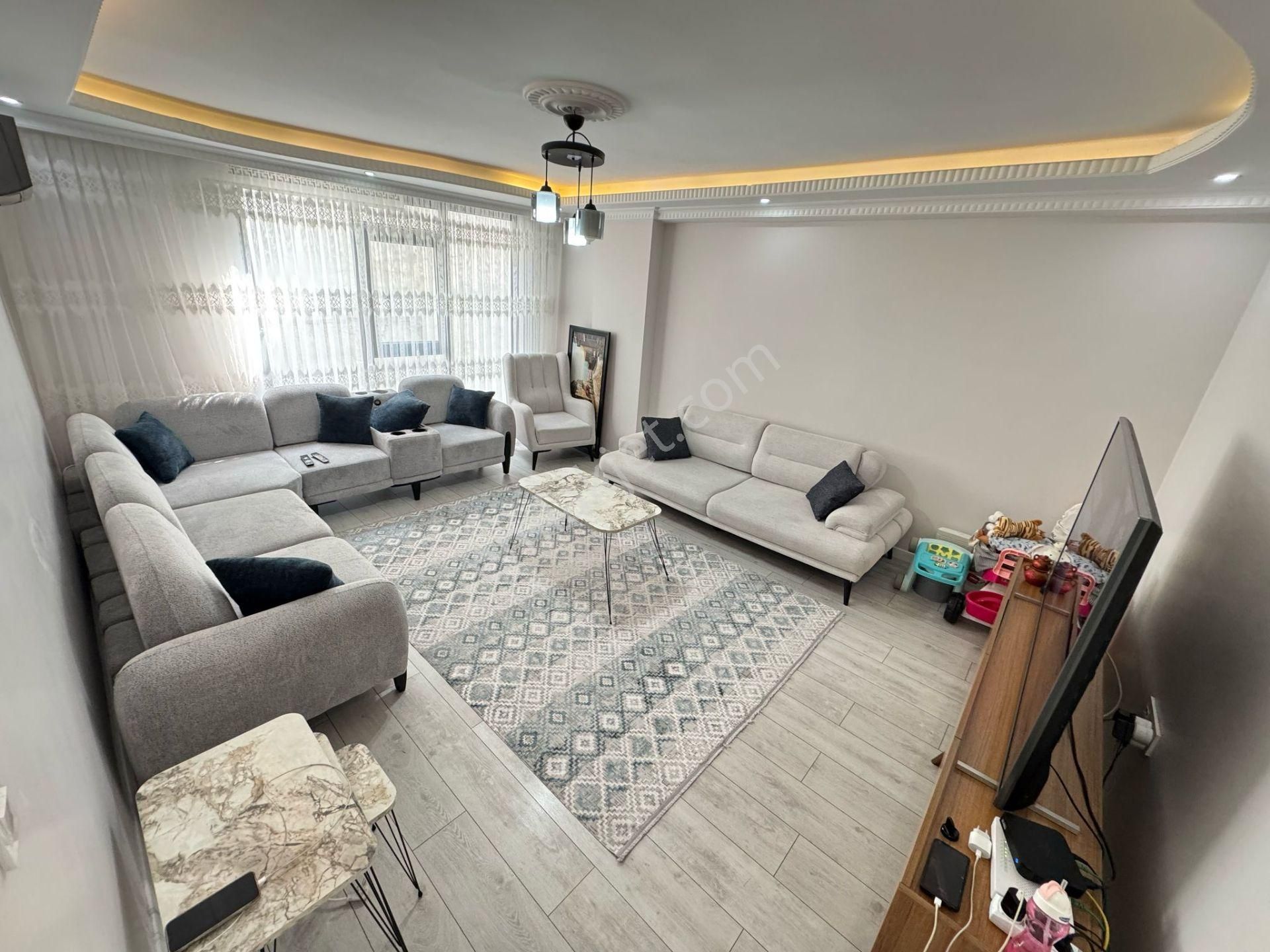 Home'dan Cebeci Mah'de Satılık 2+1 105m² Asansörlü Ara Kat Daire