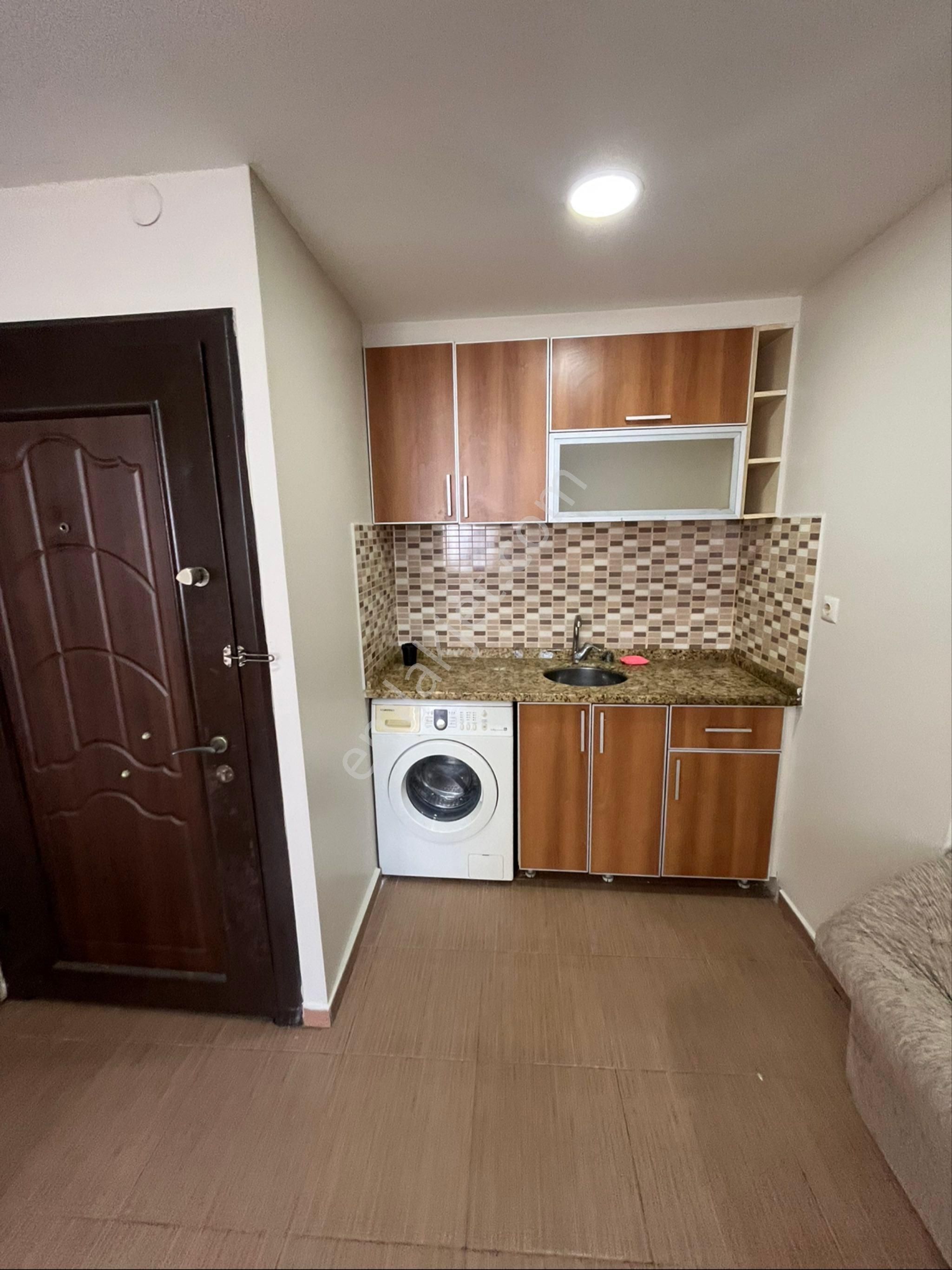 Adana Plaza Otel Arkasında Eşyalı Kiralık 1+1