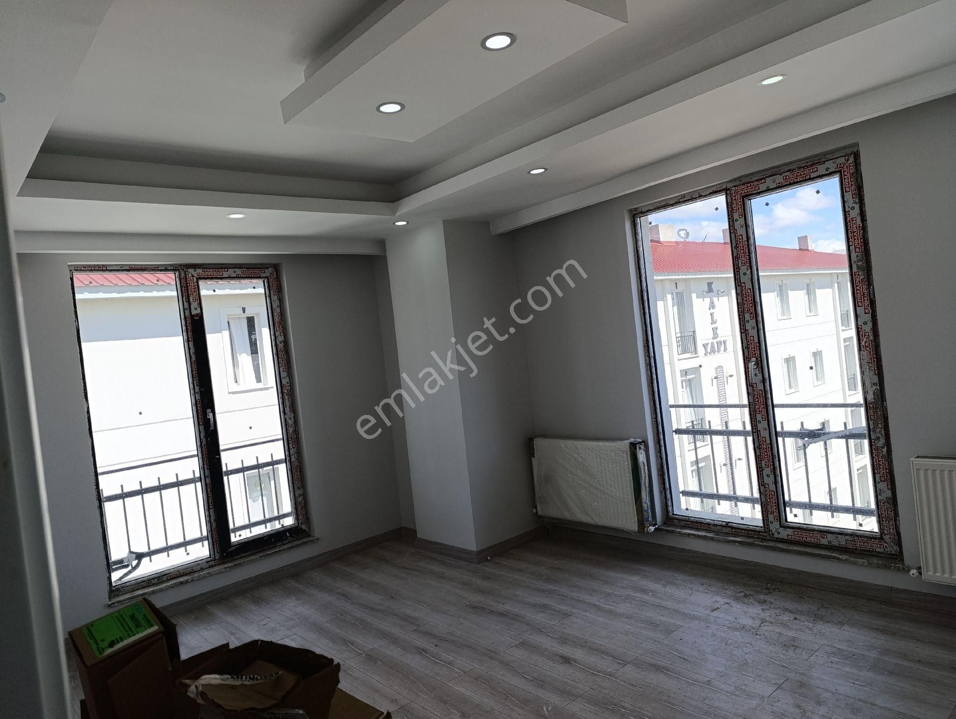 Şehitler Mahallesi Üniversite Karşısında Kiralık Eşyasız 2+1 Kapalı Otoparklı Sıfır Daire