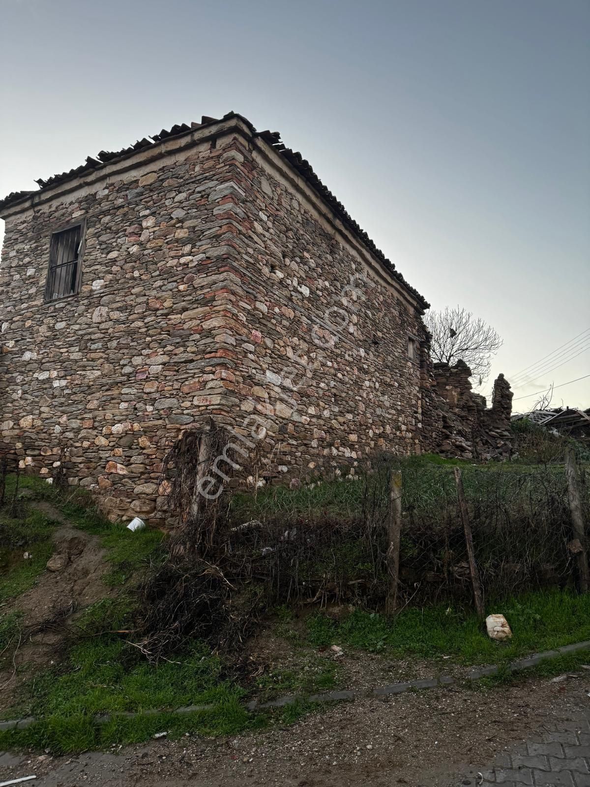Satılık Köy Evi