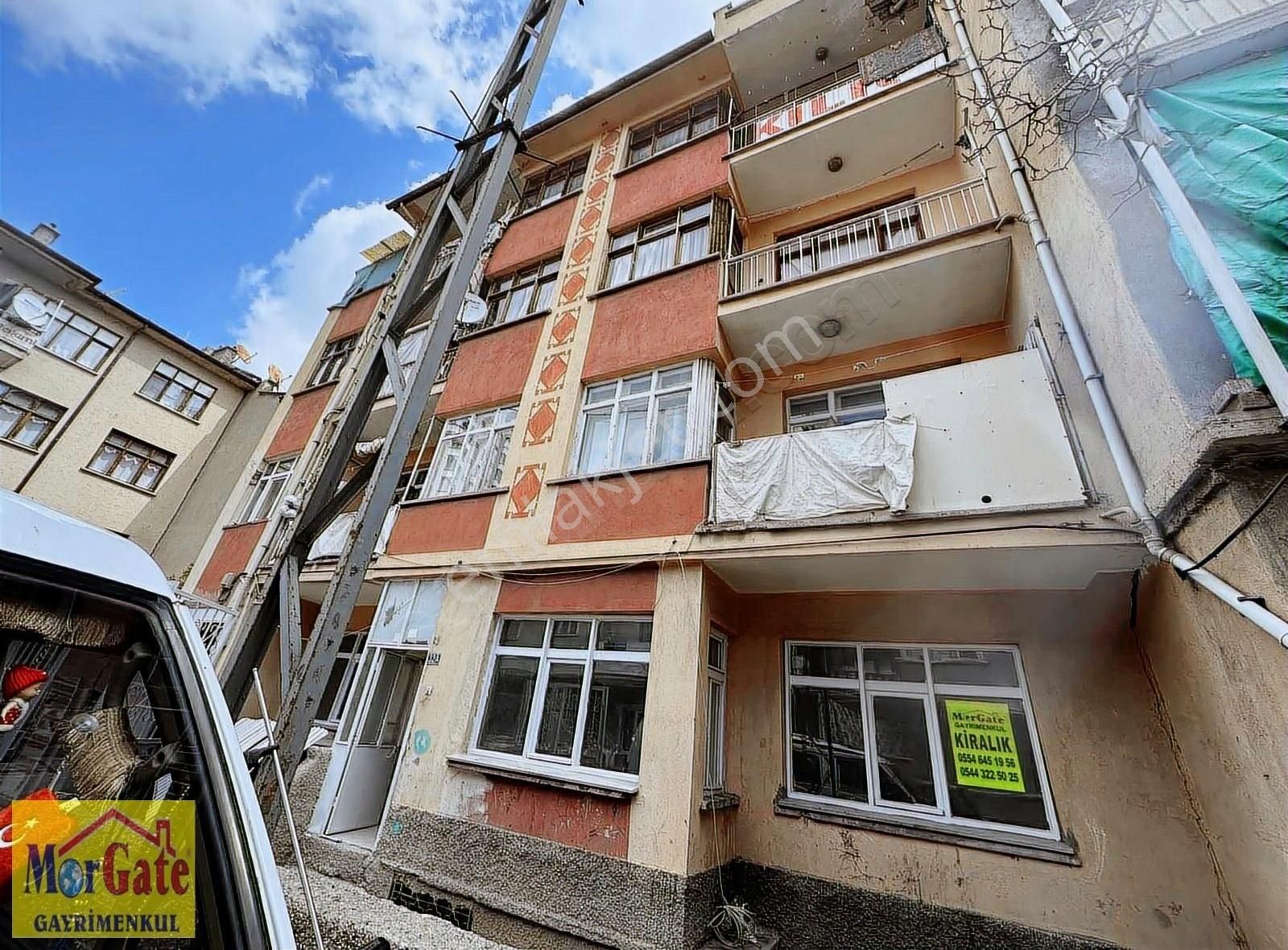 Şeker Mh Kiralık 3+1 Sobalı Giriş Kat Bakımlı Daire