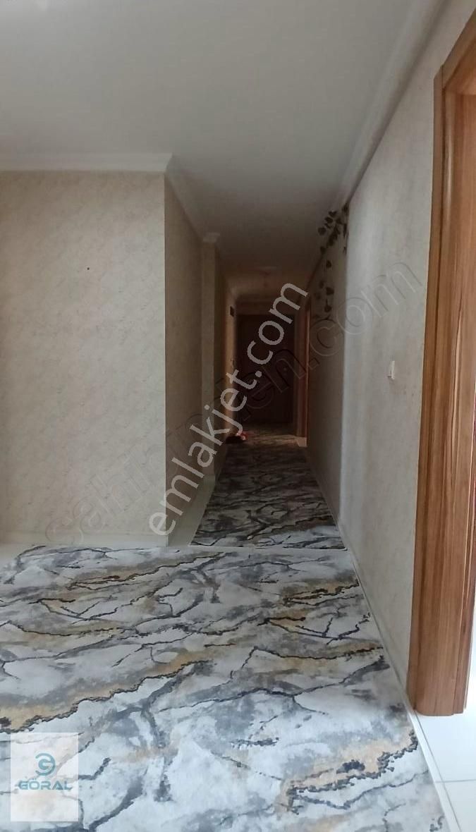 O.gazi Mh,de Çarşıda 7 Yıllık Asansörlü K.oto Parklı 2+1 Daire