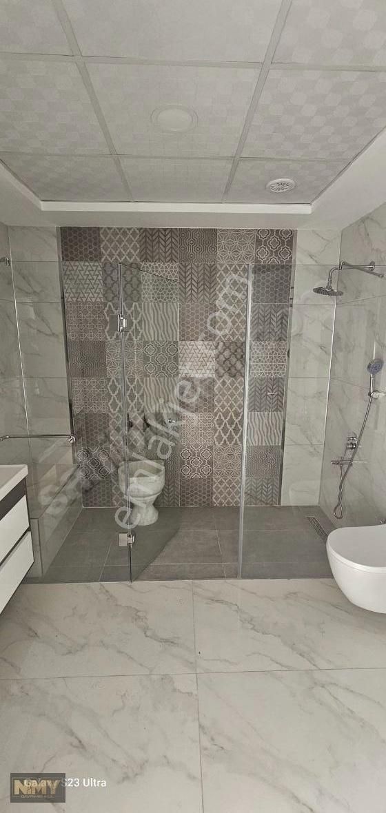 Meram Yaka Park'da Kiralık 5+1 Daire