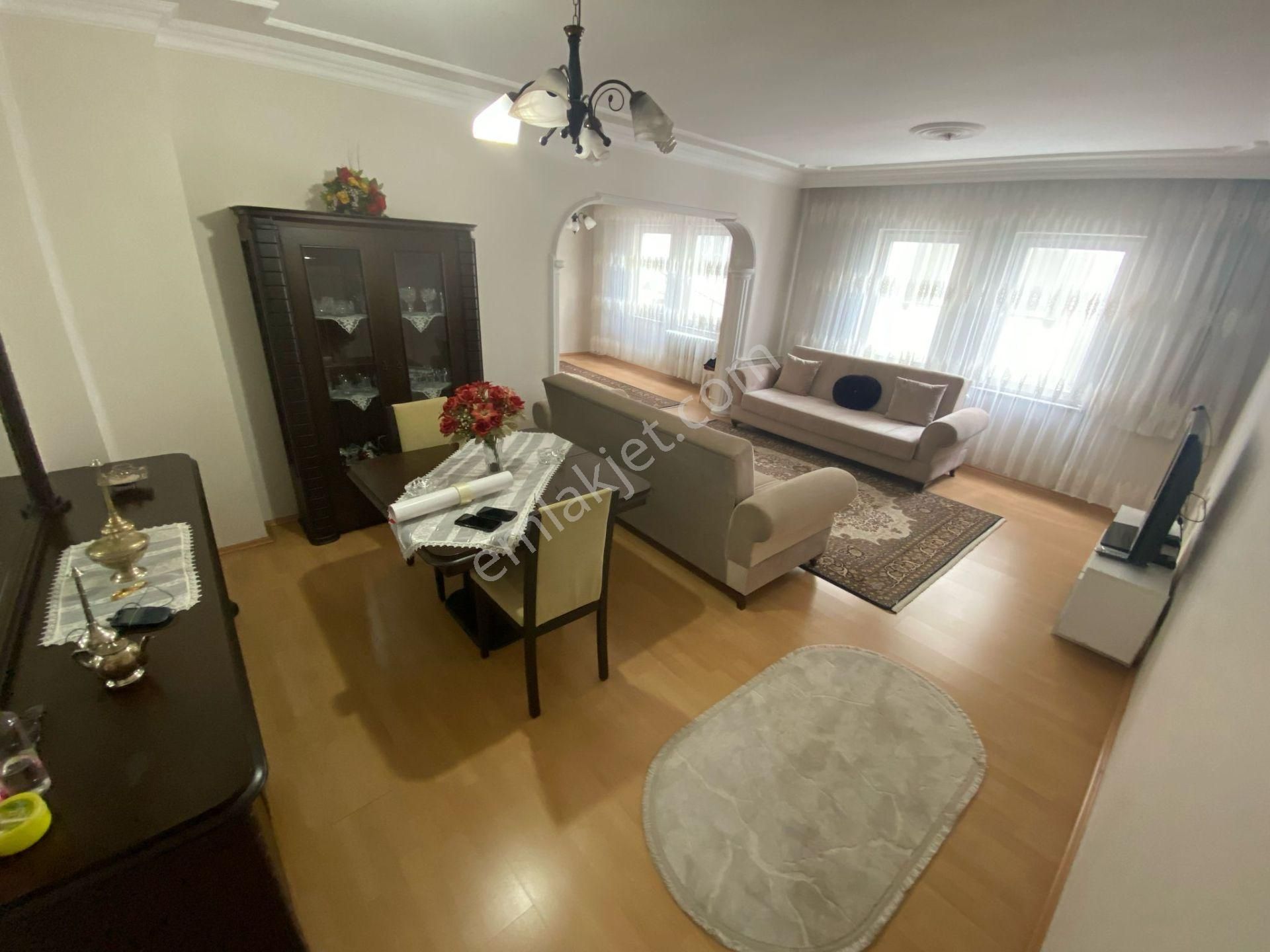 Bursa Yıldırım Emirsultanda 3+1 Den 2+1'e Çevrilmş 130m2 Kat Mülkiyetli