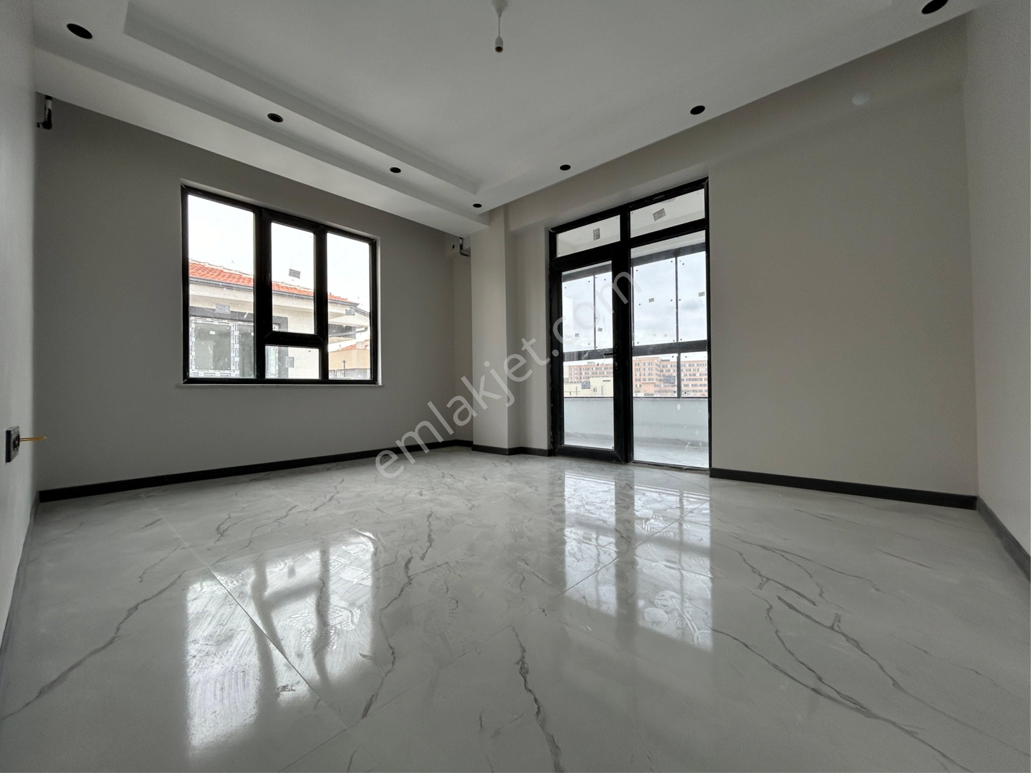 71evler Mah. Şehir Hastanesi Dibinde 2+0 65m2 Daire
