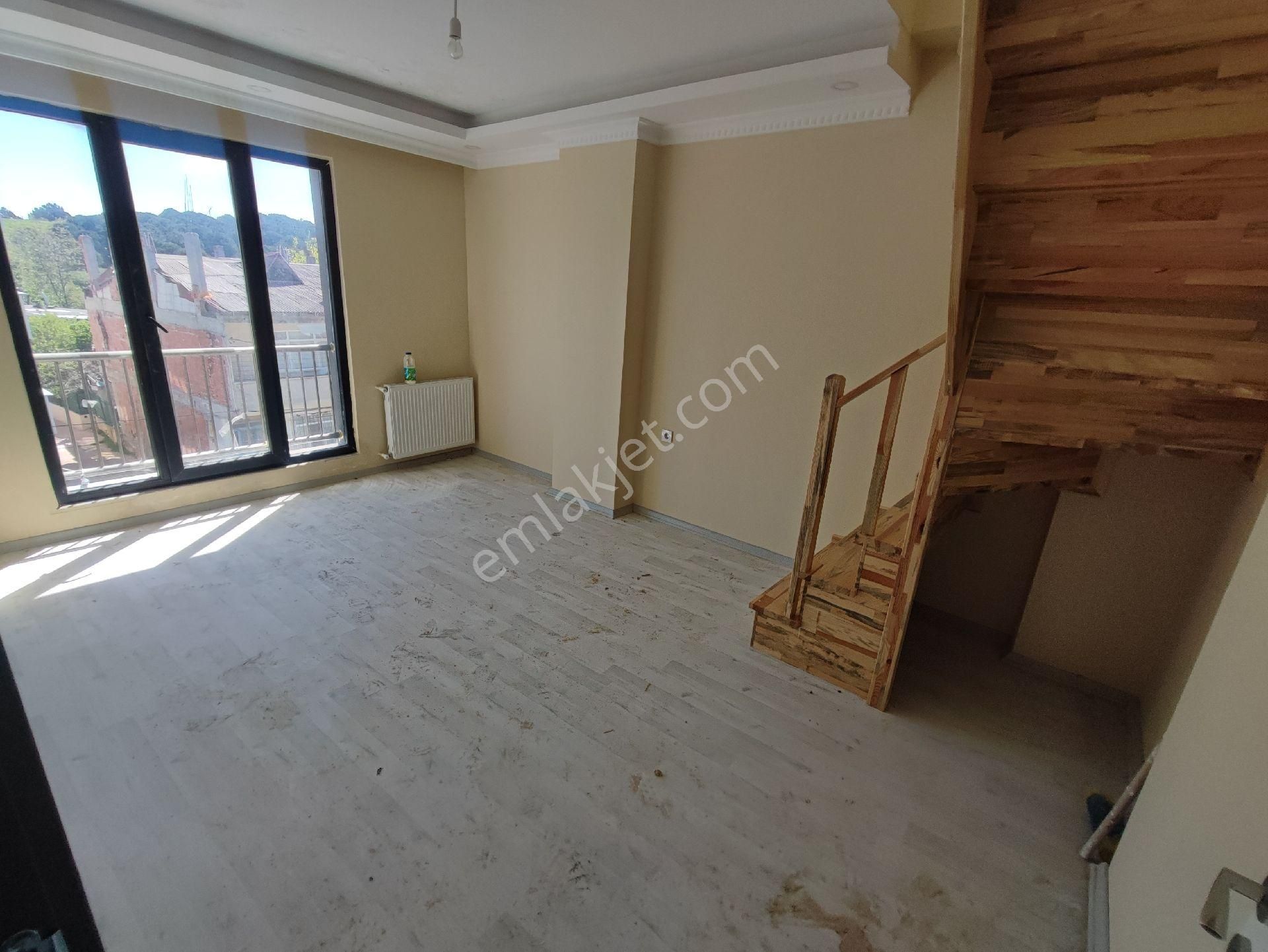 Kaymakamlık Belediye Karşısı 3+2 Dubleks Daire