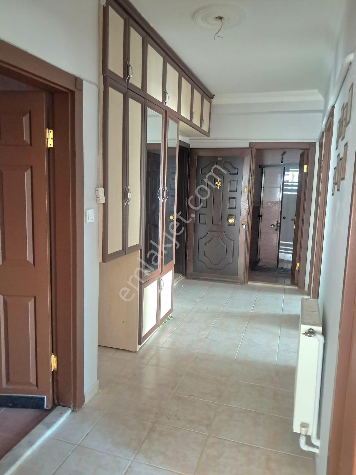 Keçiören Belediyenin Üstü Güçlükaya Mahallesinde Giriş 3+1 Kiralık Daire