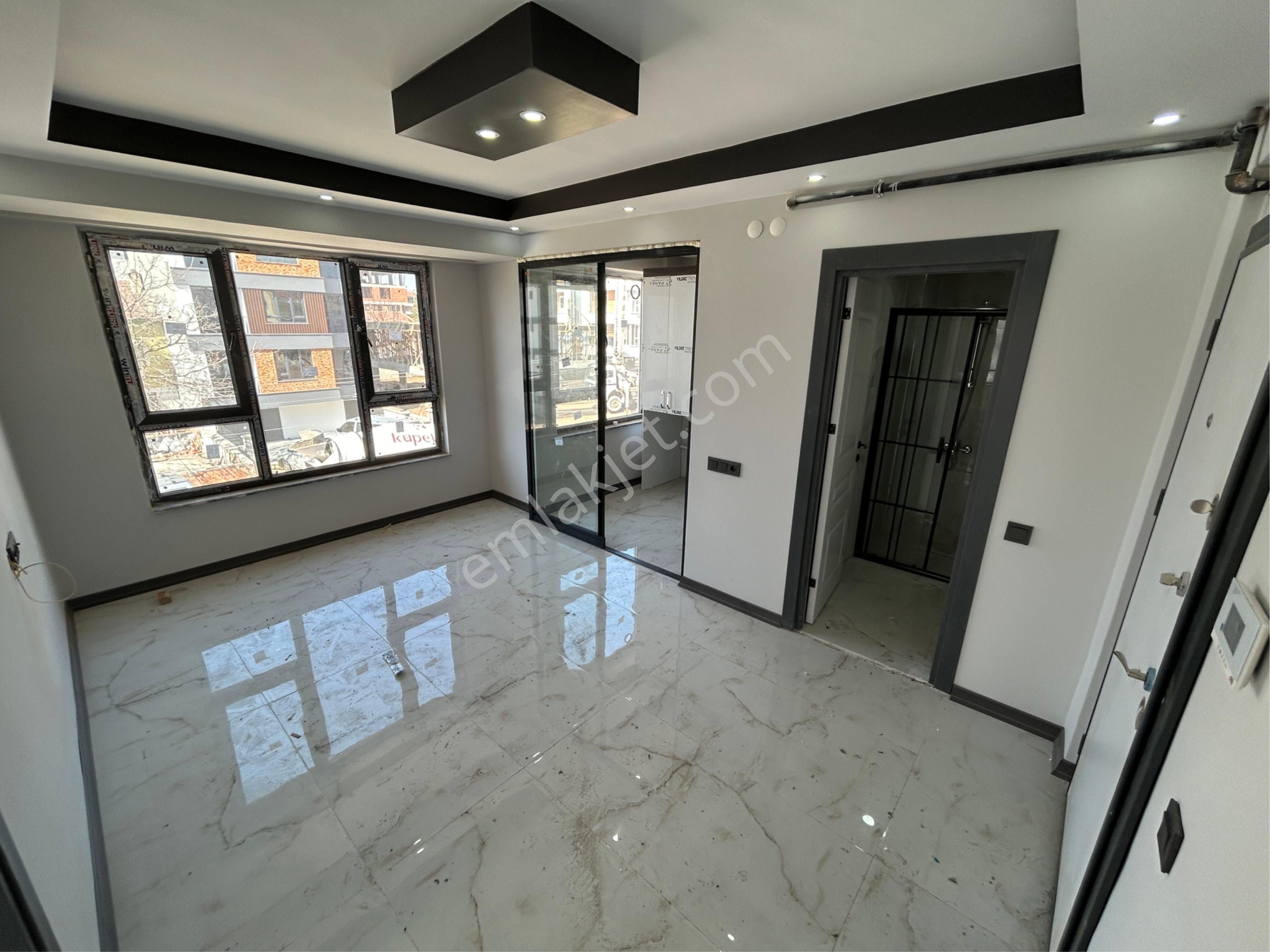 Şehir Hastanesi Yakını Bahçe Nizam 2+0 65m2 Daire