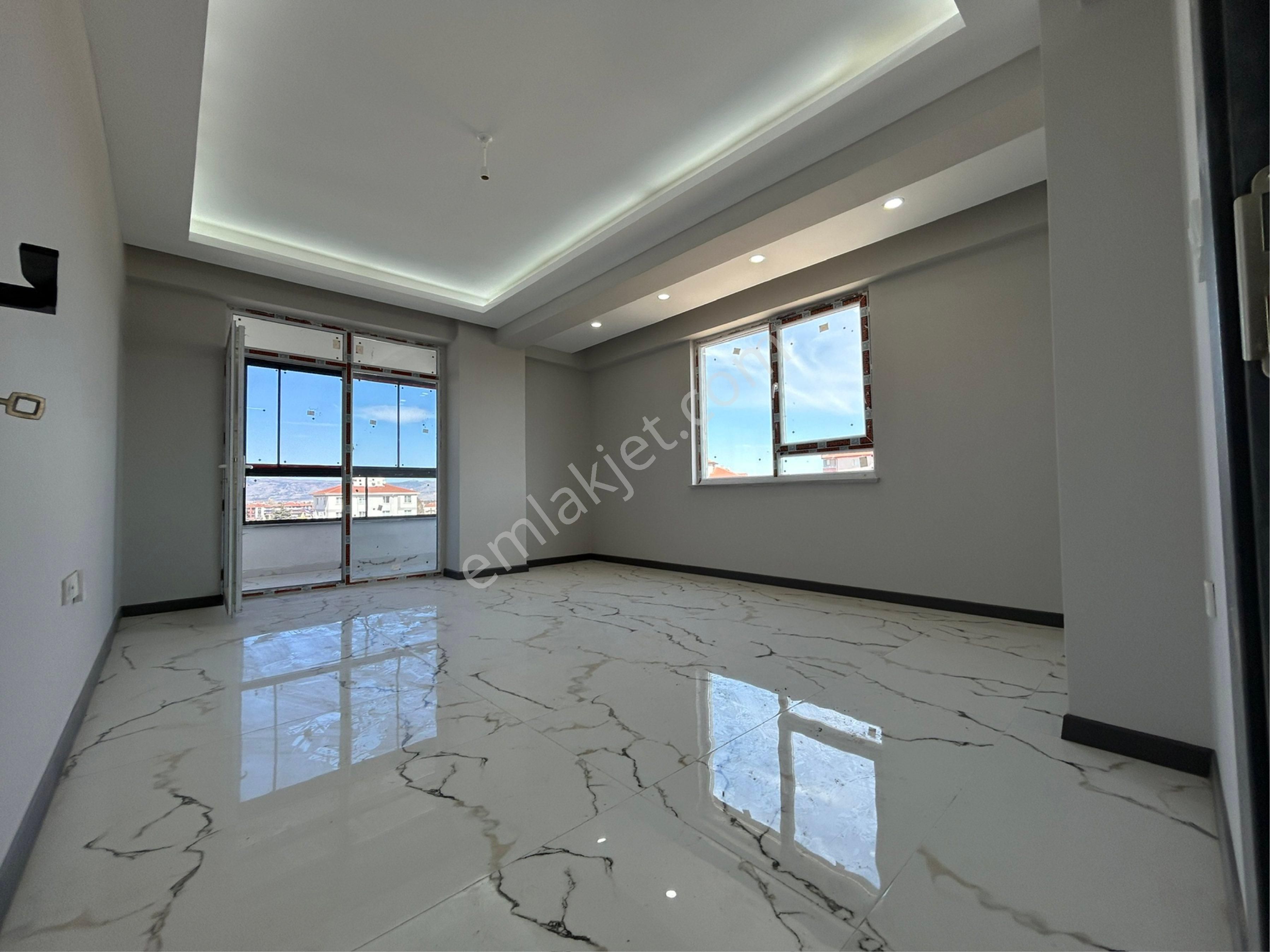 71evler Mah. Candanel Caddesi Üzeri 2+1 110m2 Daire