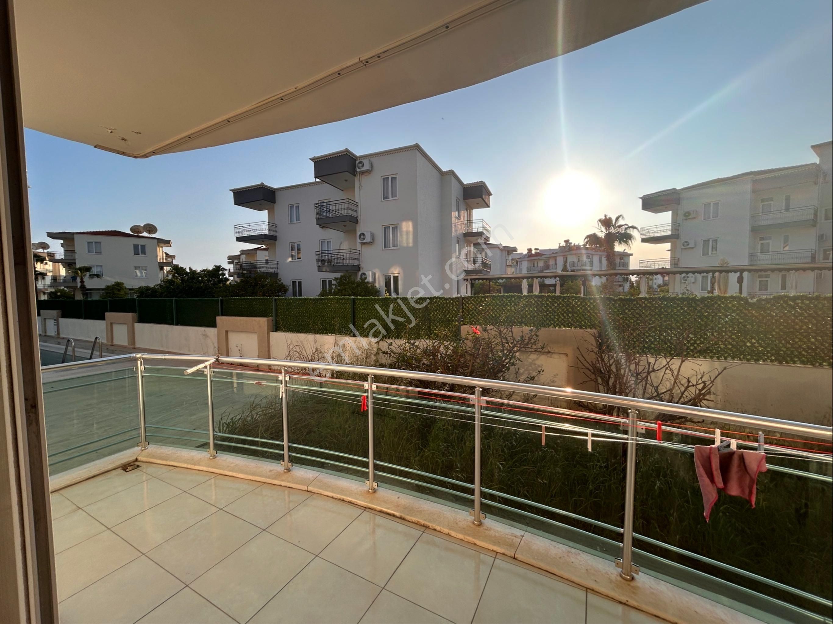 Belek'te 1+1 Eşyalı Havuzlu Kiralık Daire