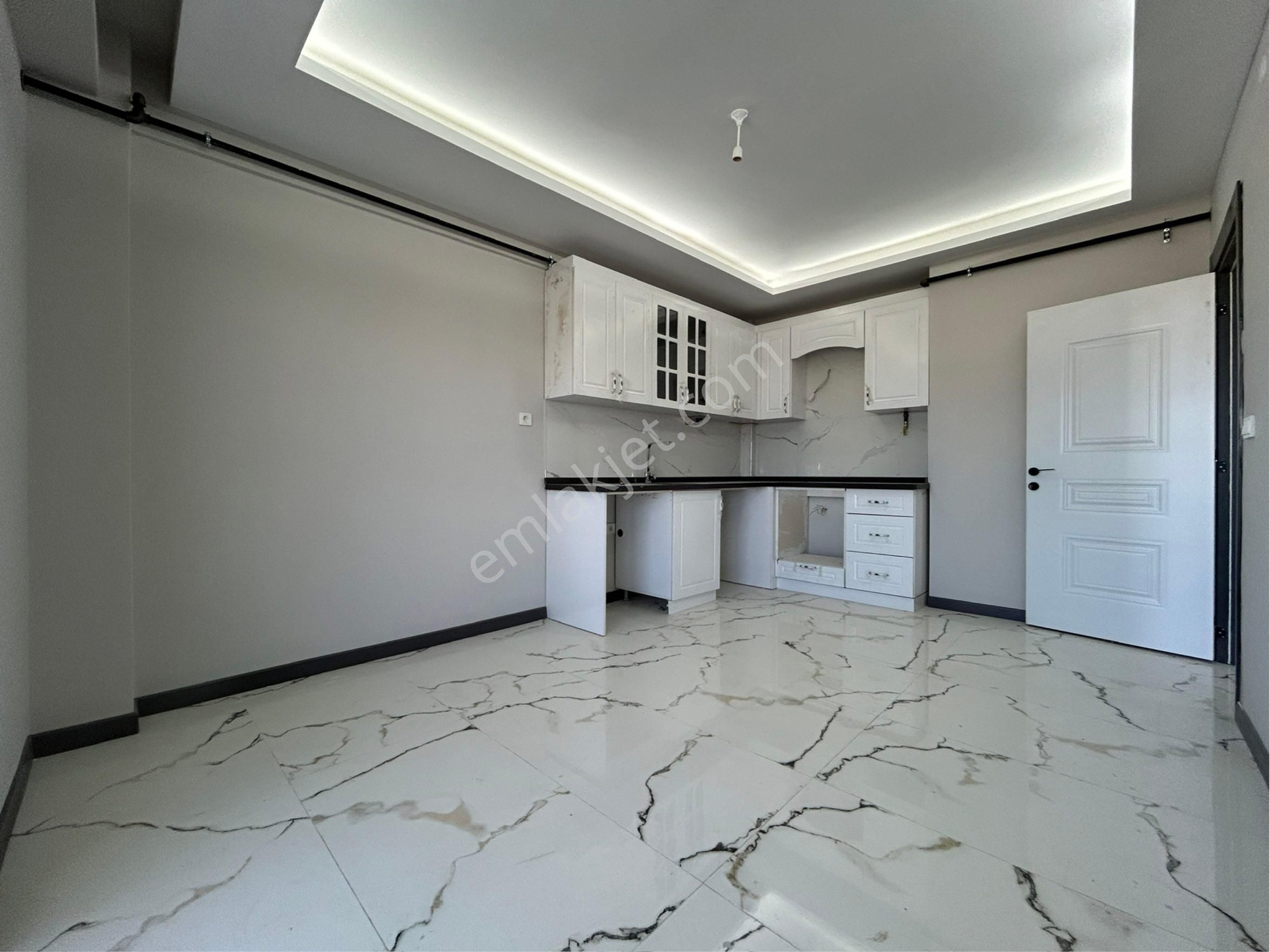 71evler Mah. Candanel Caddesi Üzeri 1+1 65m2 Daire