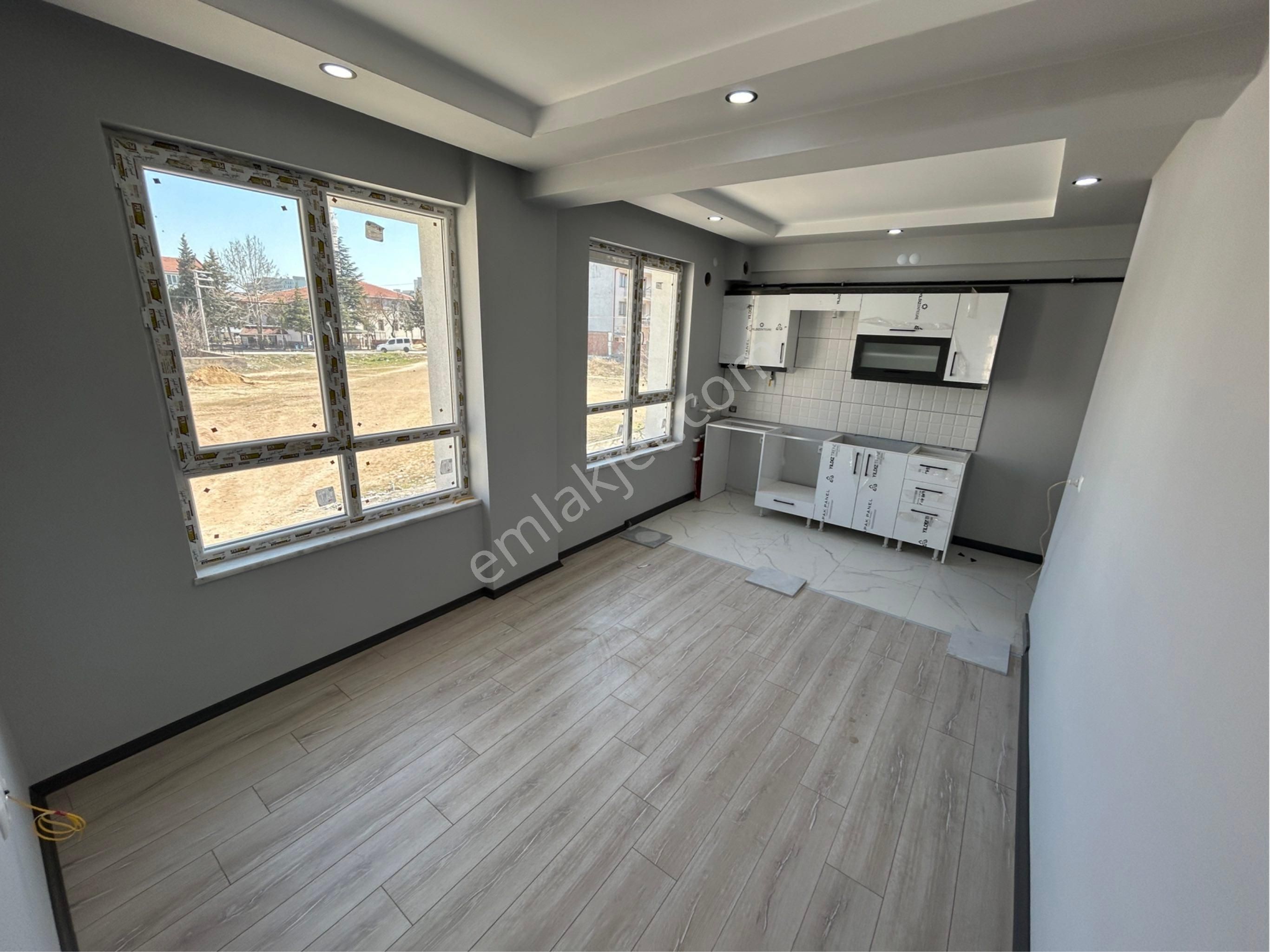 71evler Mah. Şehir Hastanesi Yakını 1+1 55m2 Özel Garajlı Daire