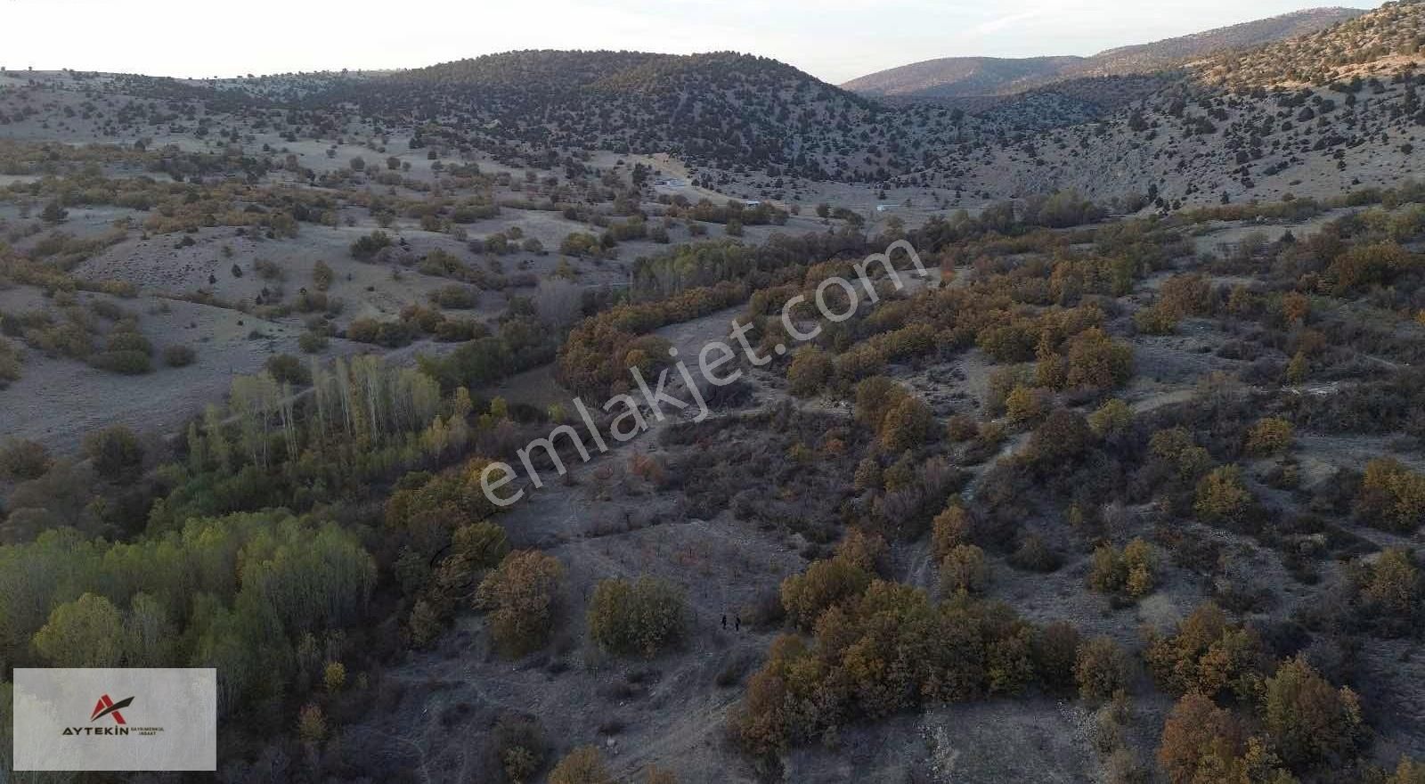 Meram/karadiğin'de 1.400m2 Müstakil Tapulu Yeşillikler İçinde