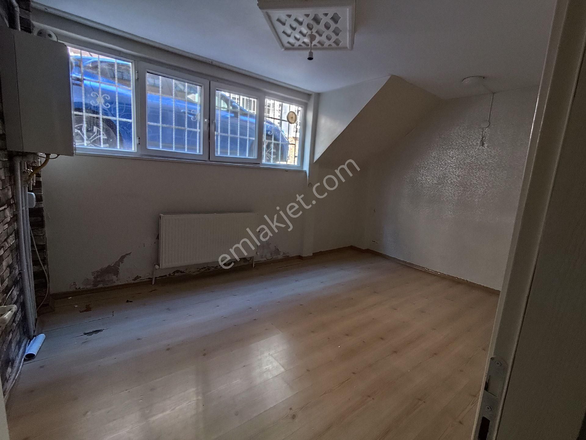 Yedikulede Kiralık Bahçe Katı