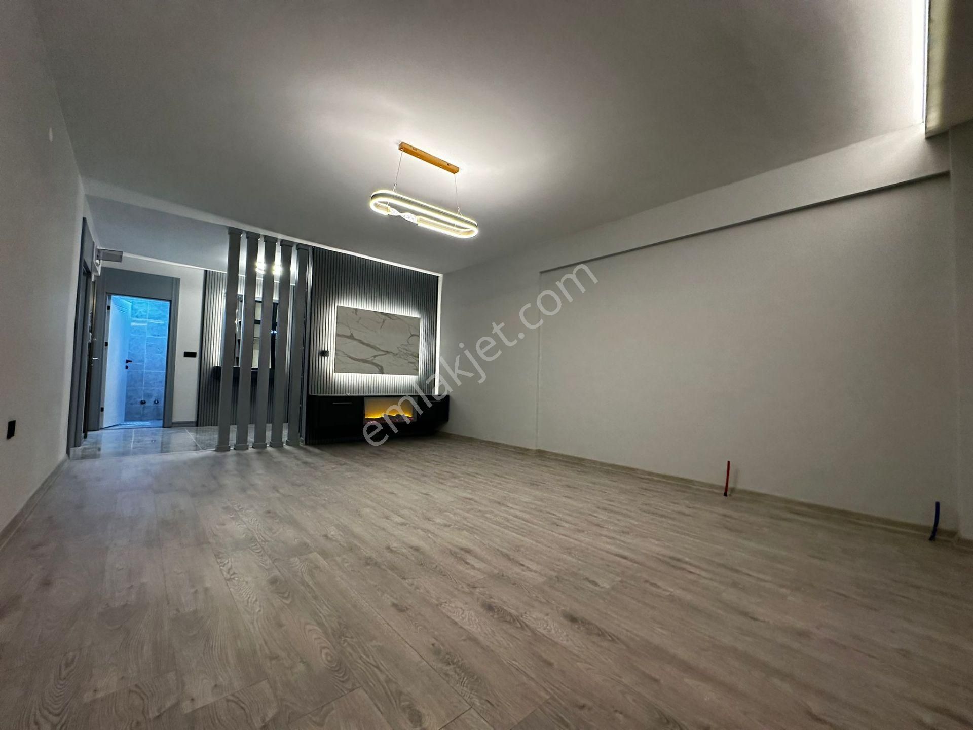 Mülk Emlak Ofisinden Site İçerisinde 2+1 3+1 Sıfır Lüks Ful + Ful Yapılı Daireler !!
