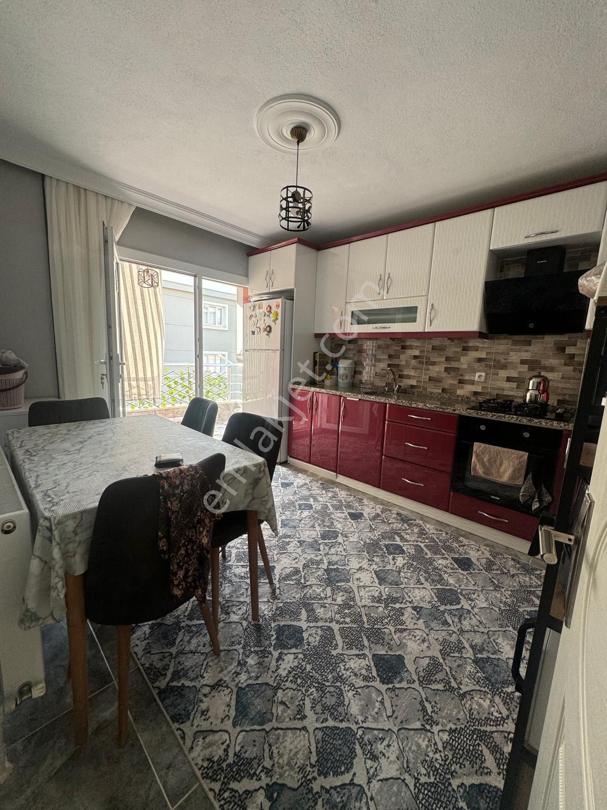 Turgutlu Eymen Emlak'tan Selvilitepe Mh Satılık 3+1 Arakat Doğalgazlı Daire 🏡