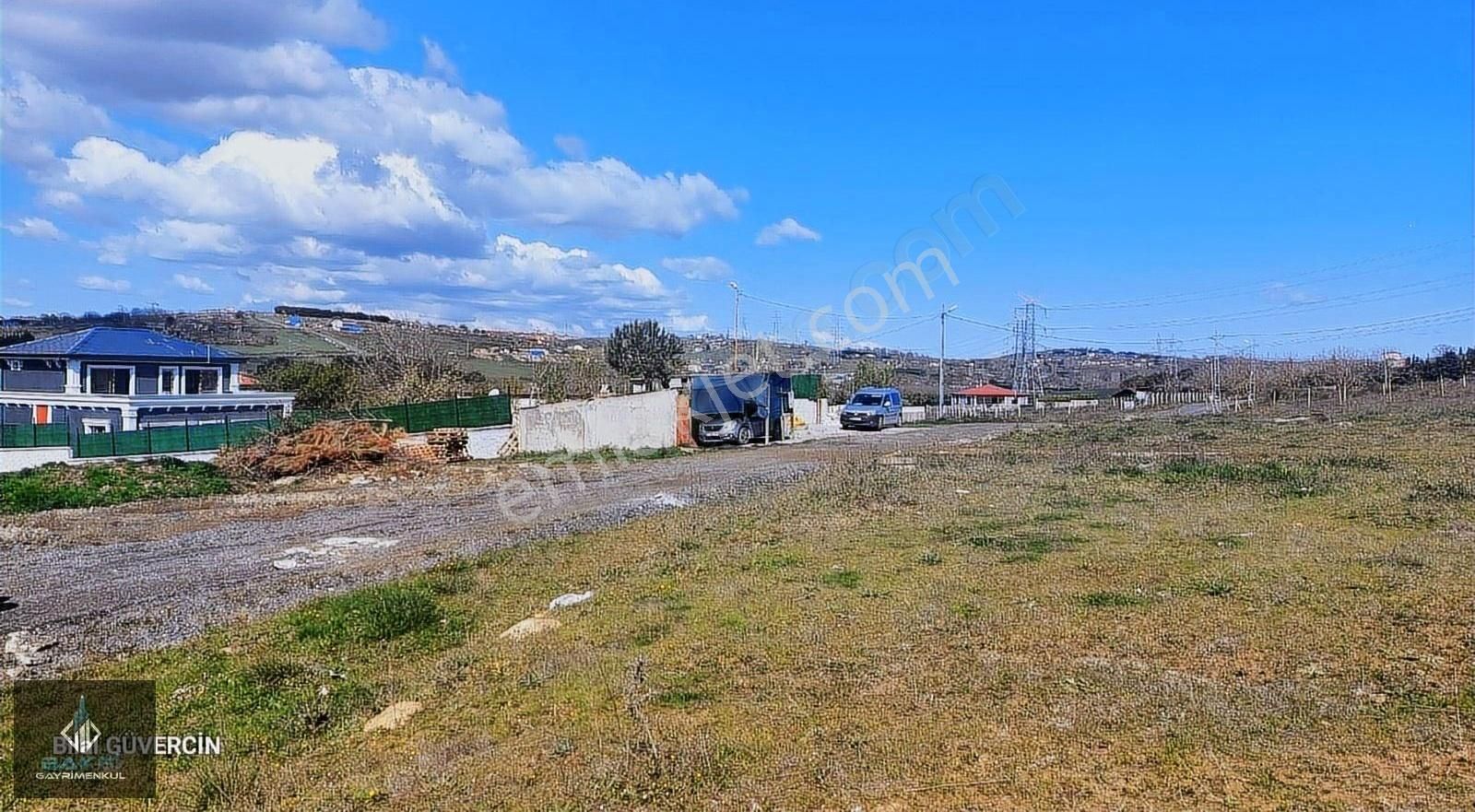 Taşoluk Satılık Cadde Cephe Köşe Başı Arsa