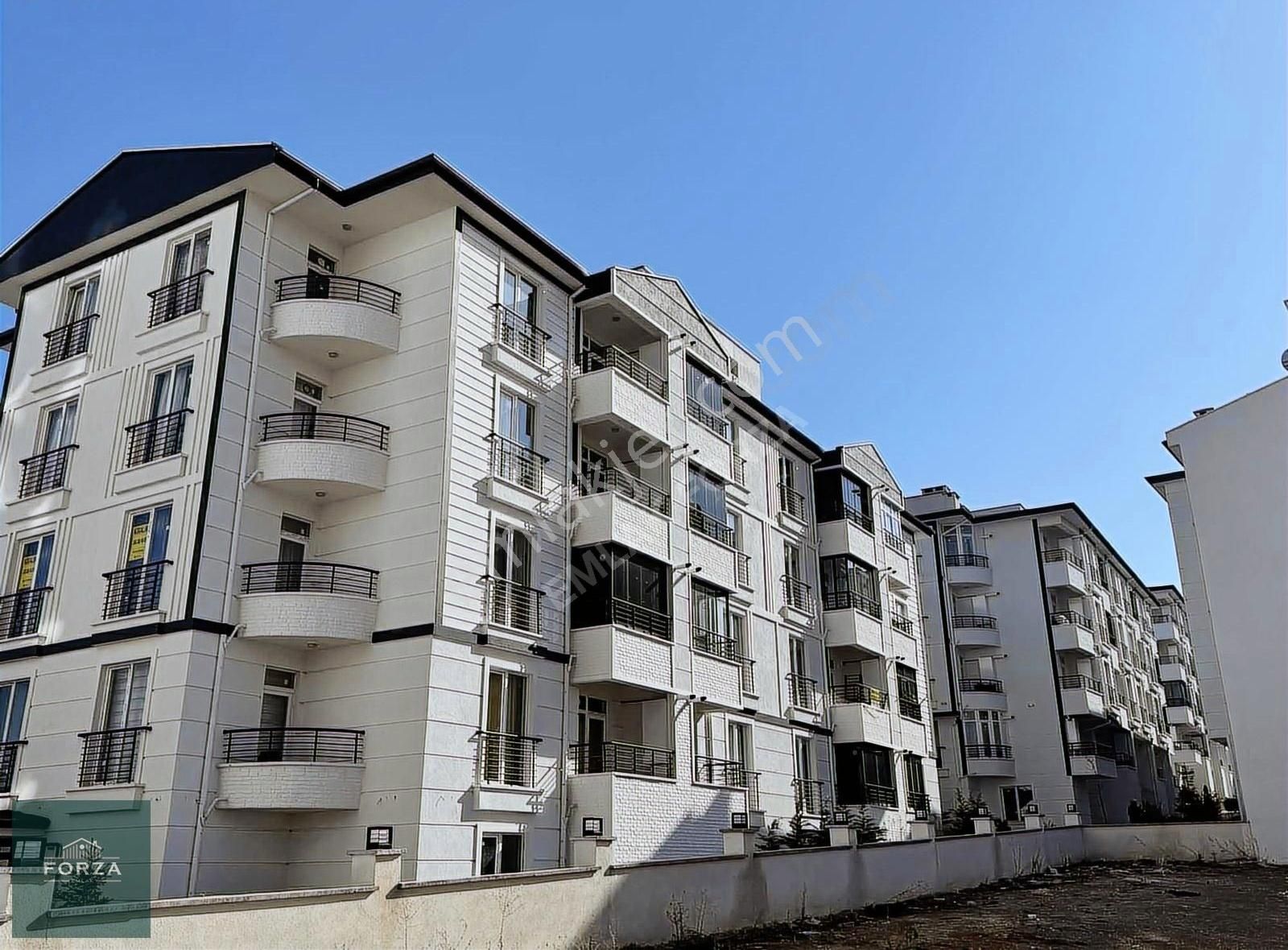 *forza Emlak* 2000 Evler Mahallesi Eşyalı 1+1 Kiralık Daire