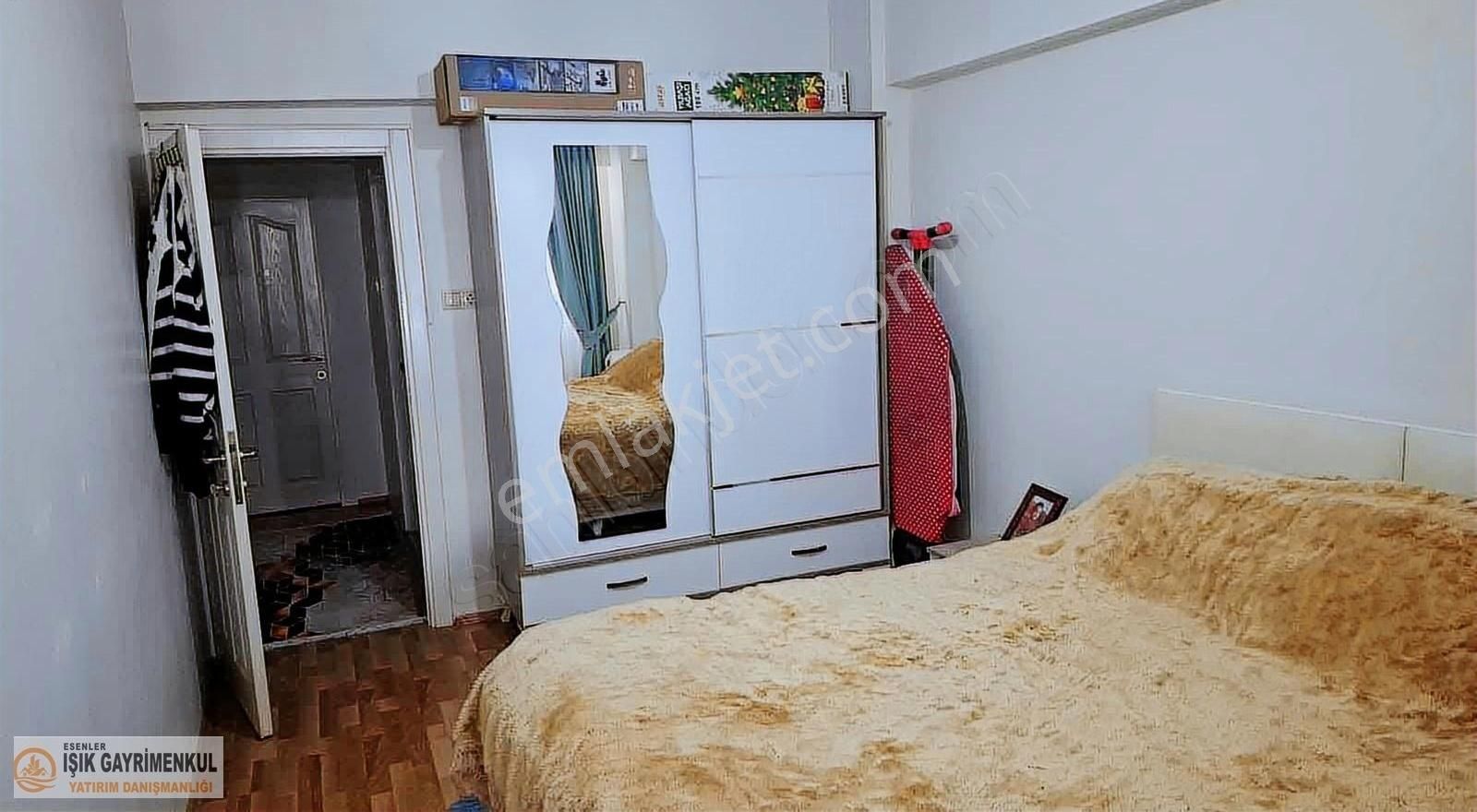 Işık Emlak Güvencesiyle Acil Satılık 3+1 Site İçinde Daire