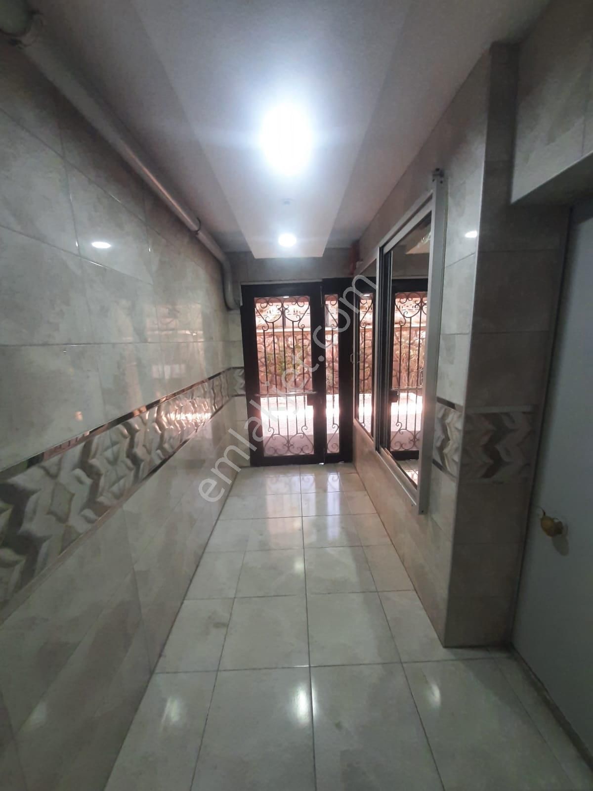Bornova Evka4 Satılık 2+1 Kapalı Mutfak Daire