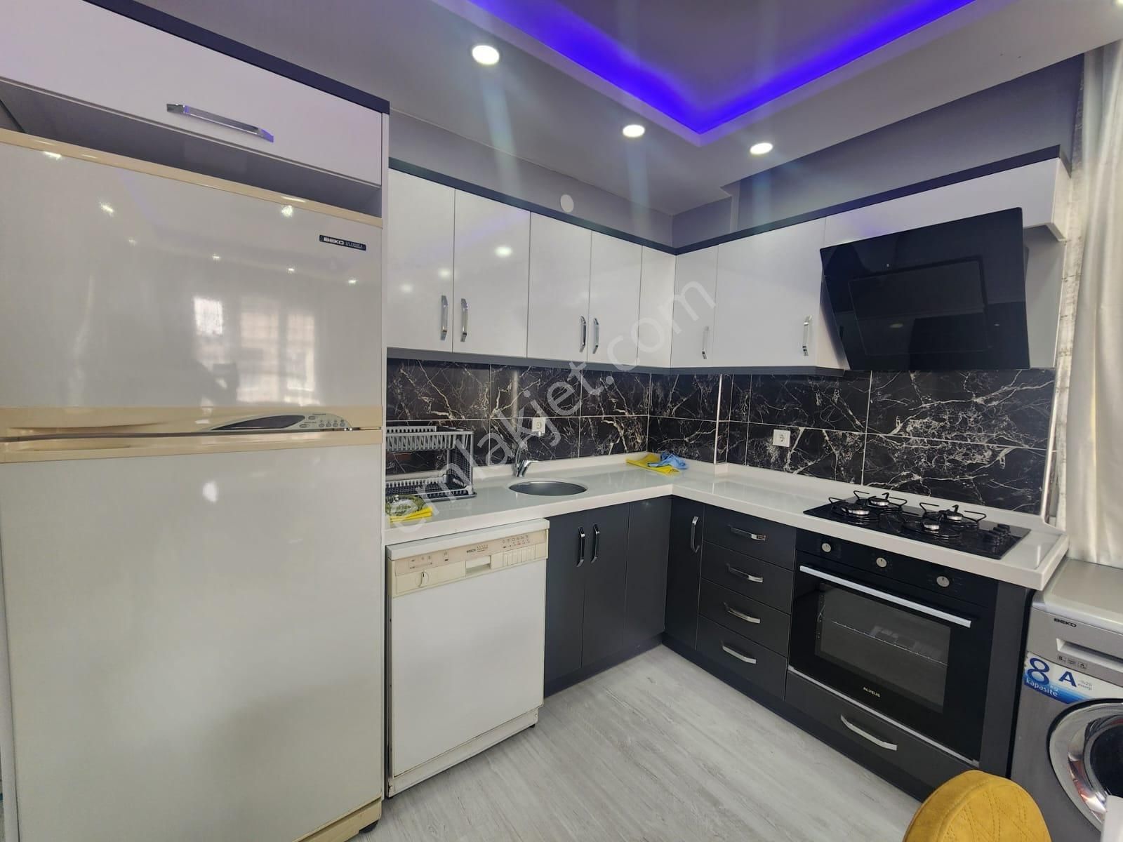 Kumsaldan İkizçayda Denize 200 M Full Eşyalı Ön Cephe_2+1_daire*