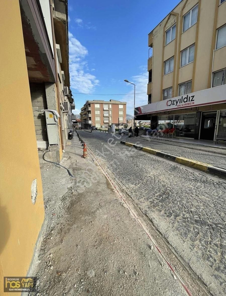 Milas Merkez Hacıilyasta Yürümelik Konumda Geniş 1+1