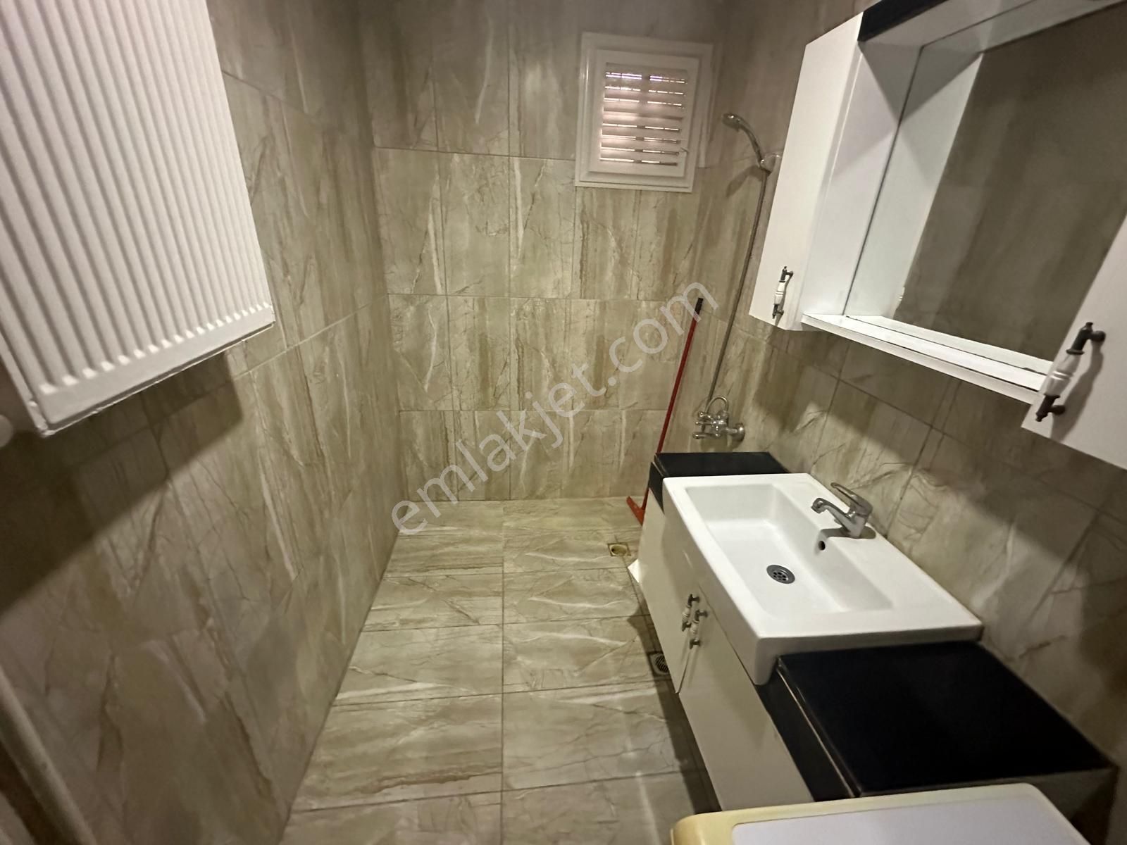 Yenimahalle Demetgül'de Bakımlı Eşyalı Kiralık 2+1 Daire