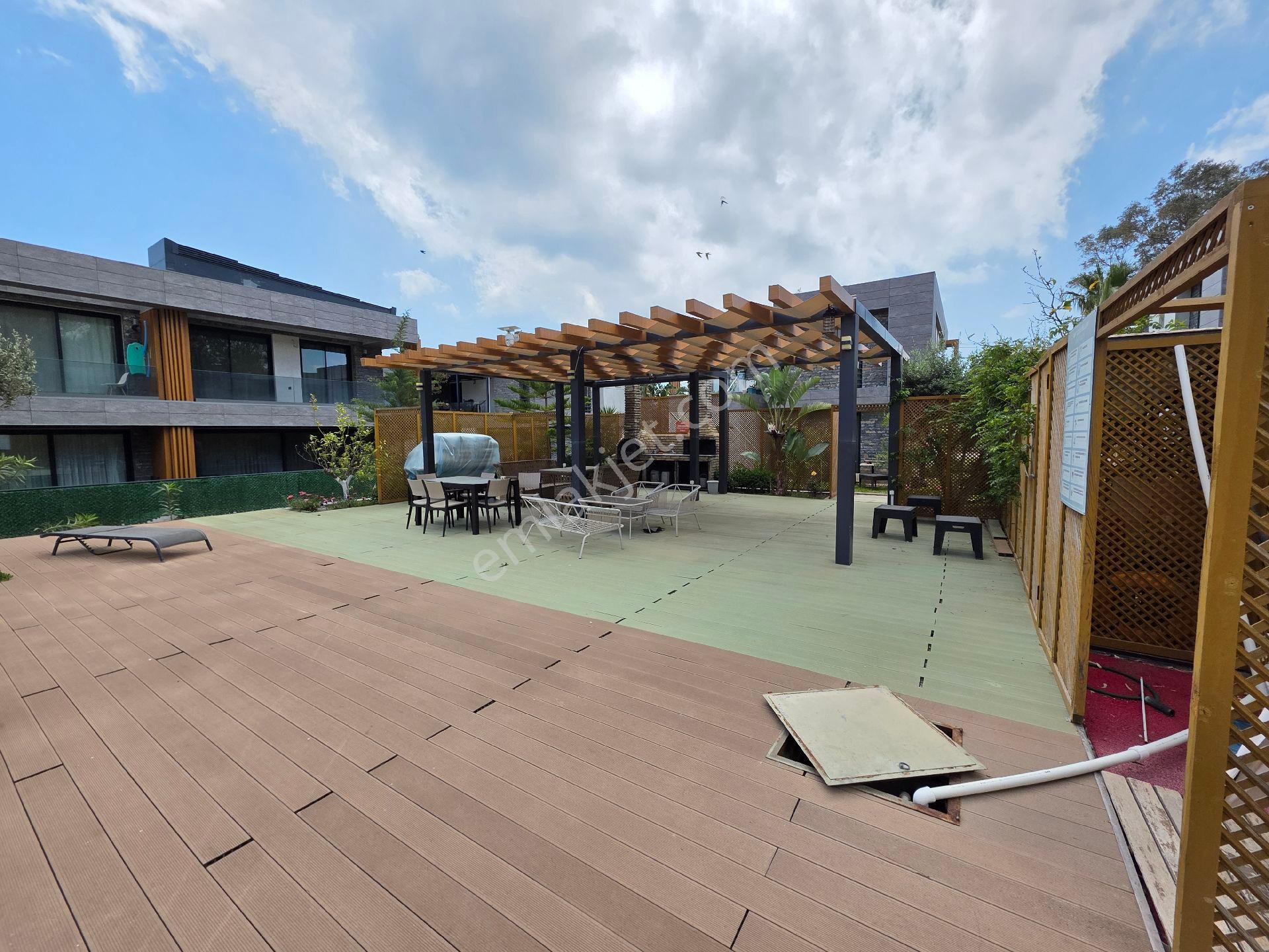 Agr Group'tan Denize 100 Metre Havuzlu/güvenlikli Villa ! - Görsel 7