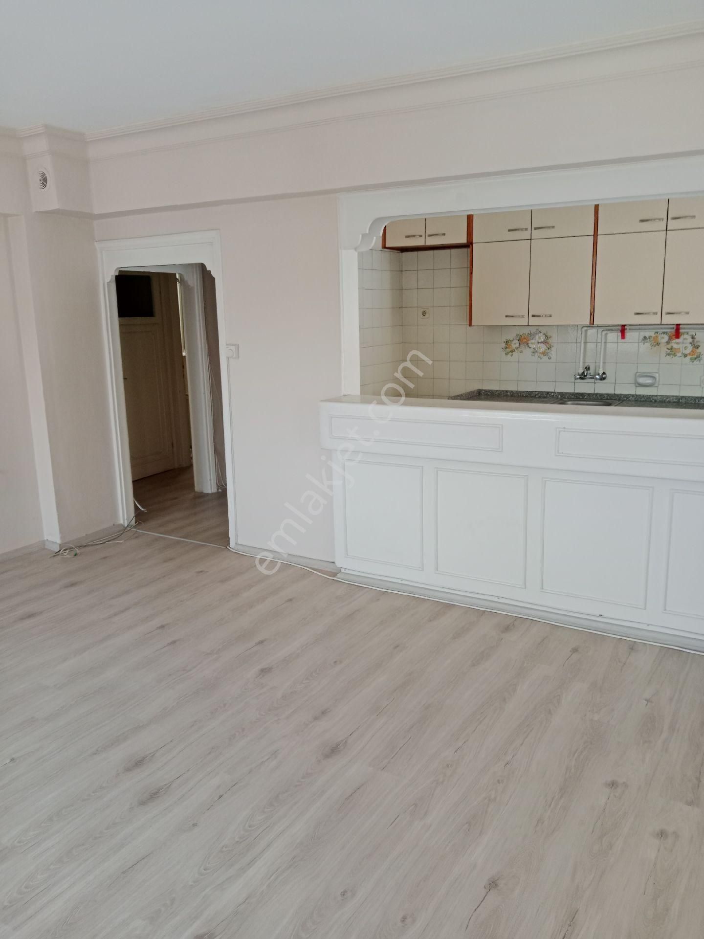 Karşıyaka Aksoy'da Kiralık Daire