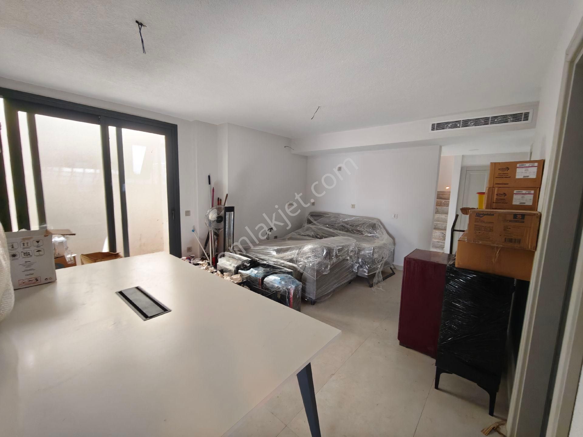 Agr Group'tan Müstakil/havuzlu/kapalı Otoparklı Lüx Villa ! - Görsel 15