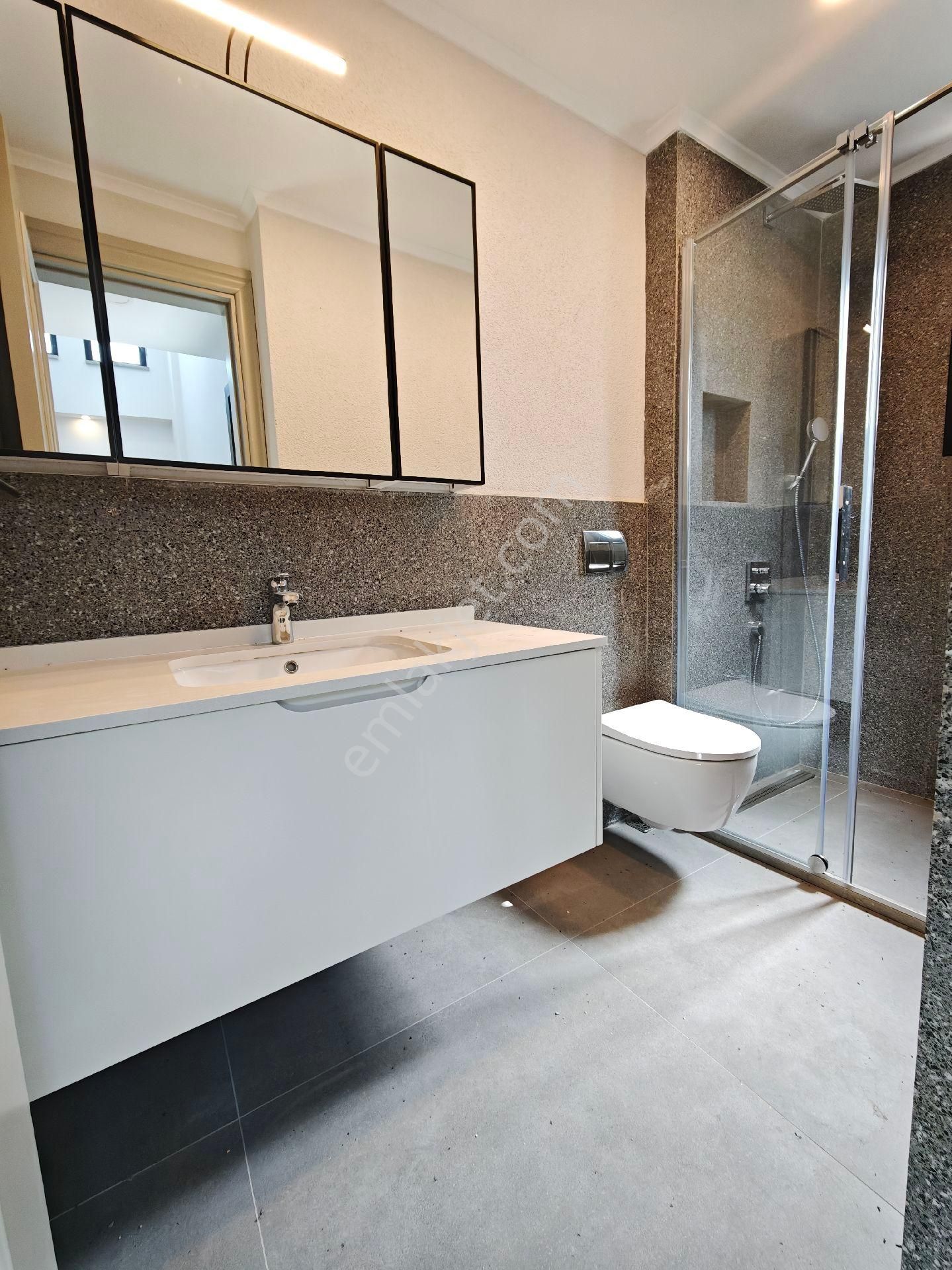 Agr Group'tan Müstakil/havuzlu/kapalı Otoparklı Lüx Villa ! - Görsel 28