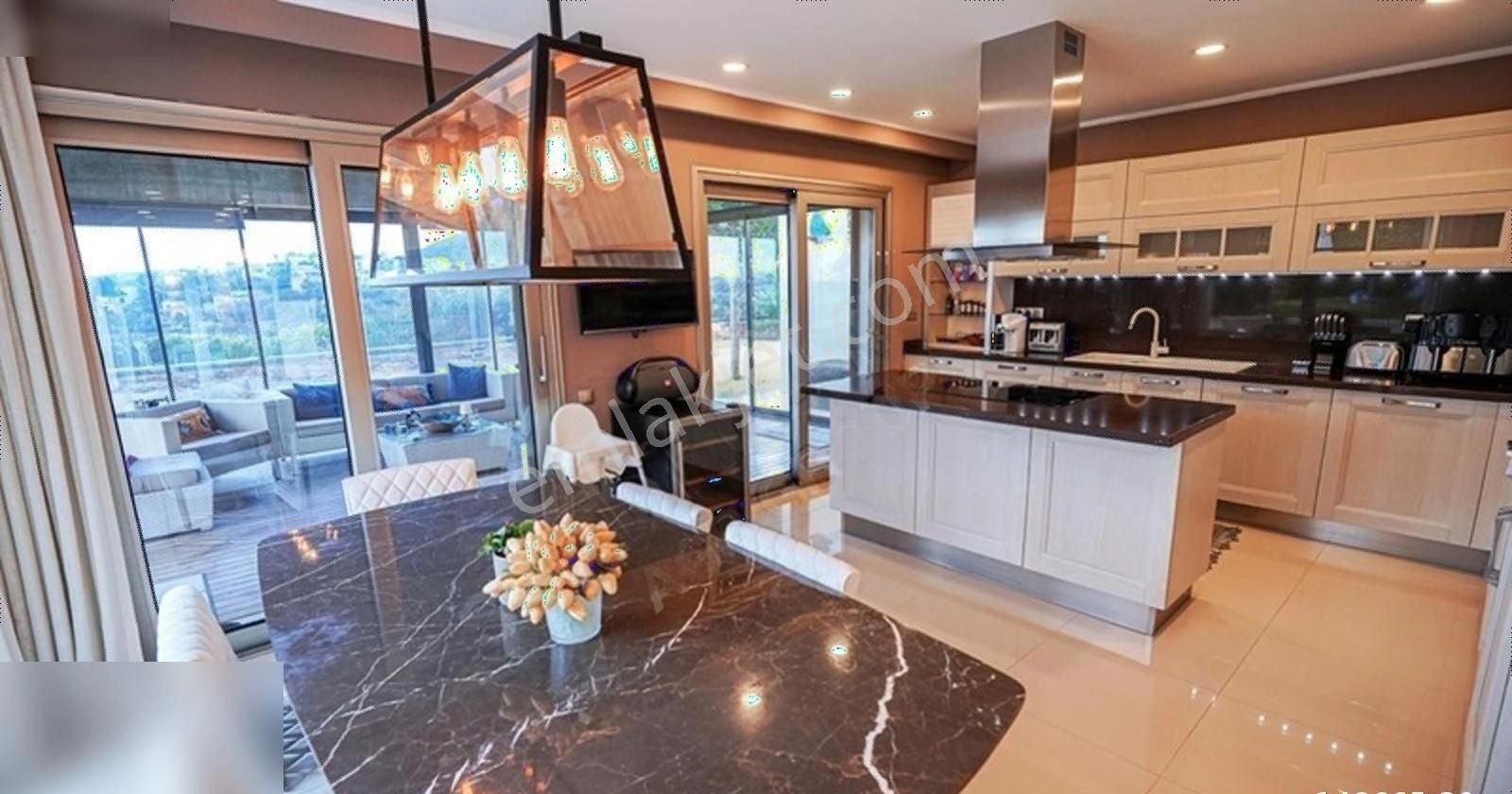 Agr Group'tan Konacık'ta Tek Katlı Müstakil Havuzlu Eşyalı Villa - Görsel 7