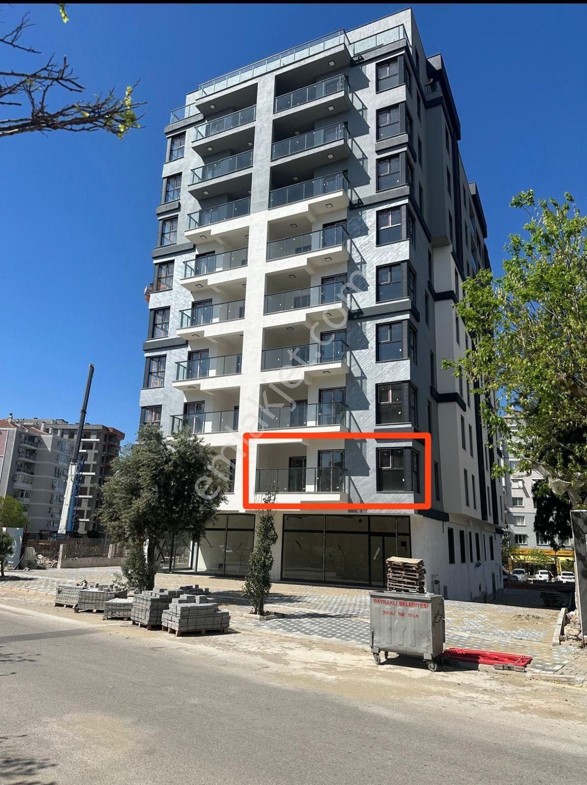 Manavkuyu Üç Cepheli Sıfır Tapu Masrafsız