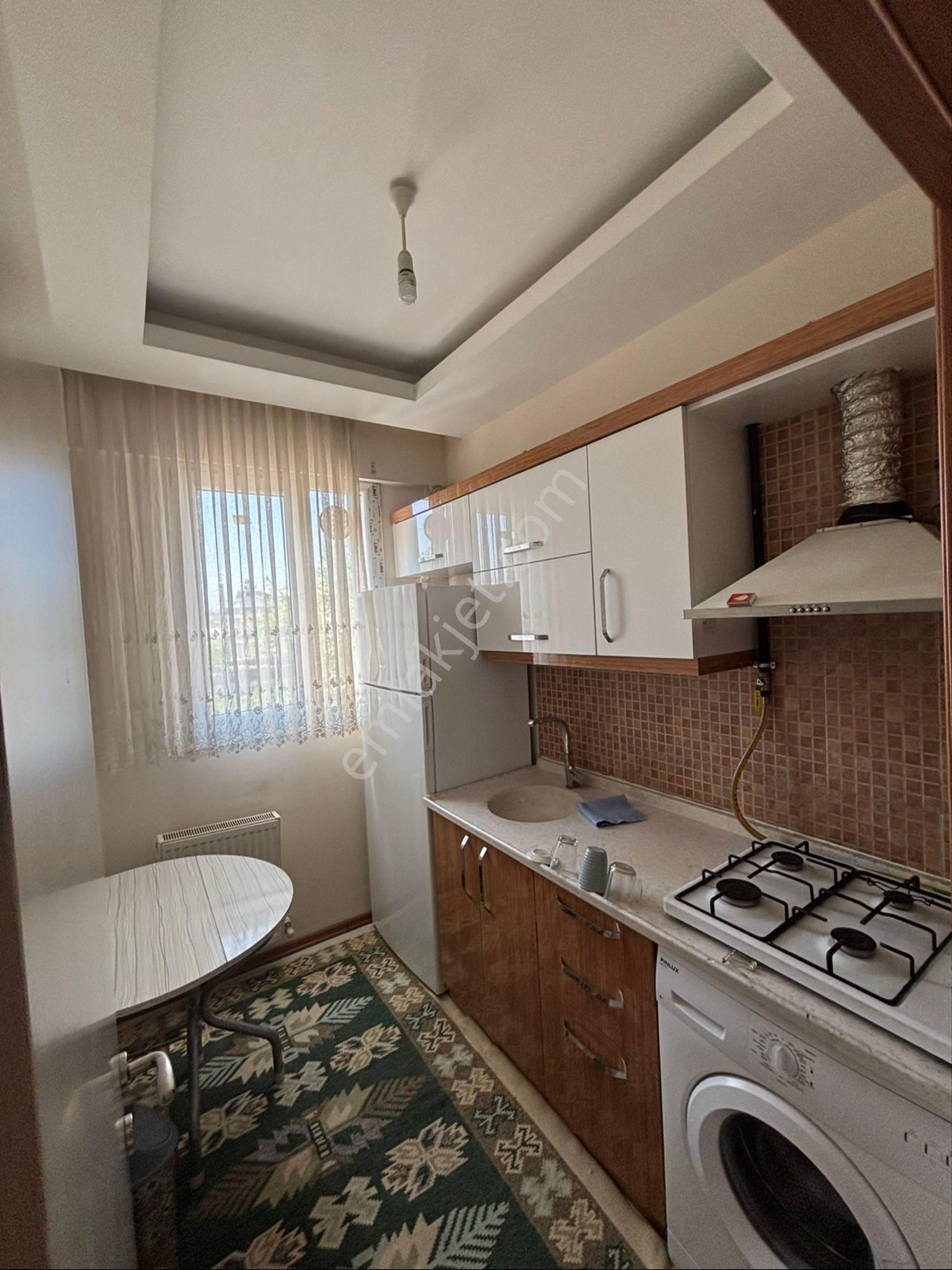 Eymen Emlak'tan Celal Bayar Myo Civarı Eşyalı Kiralık Daire