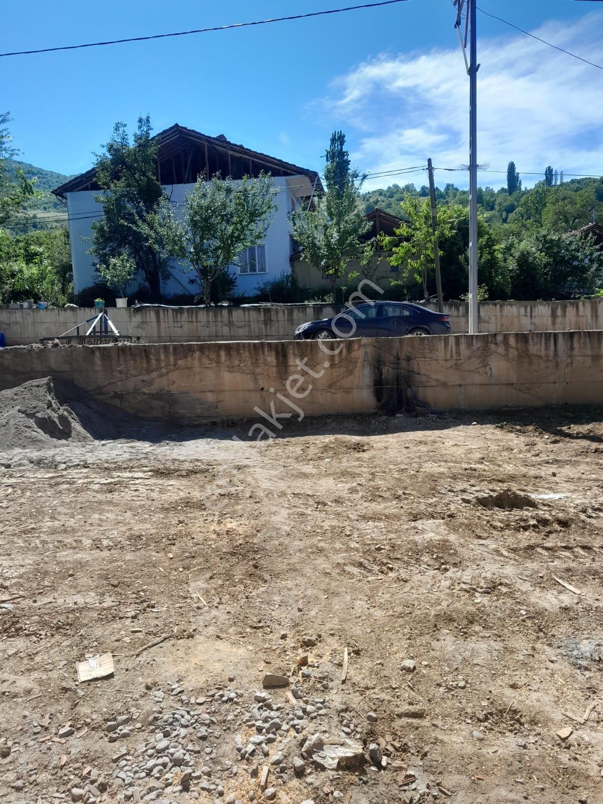 İstanbul Pendıkde Kurt Köyde Satılık Arsa