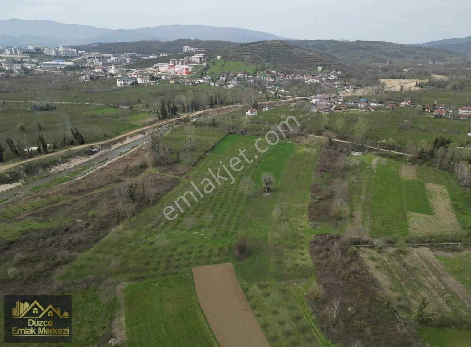 Konuralp Üniversite Yakını Satılık 4.115 M2 Fırsat Arsa