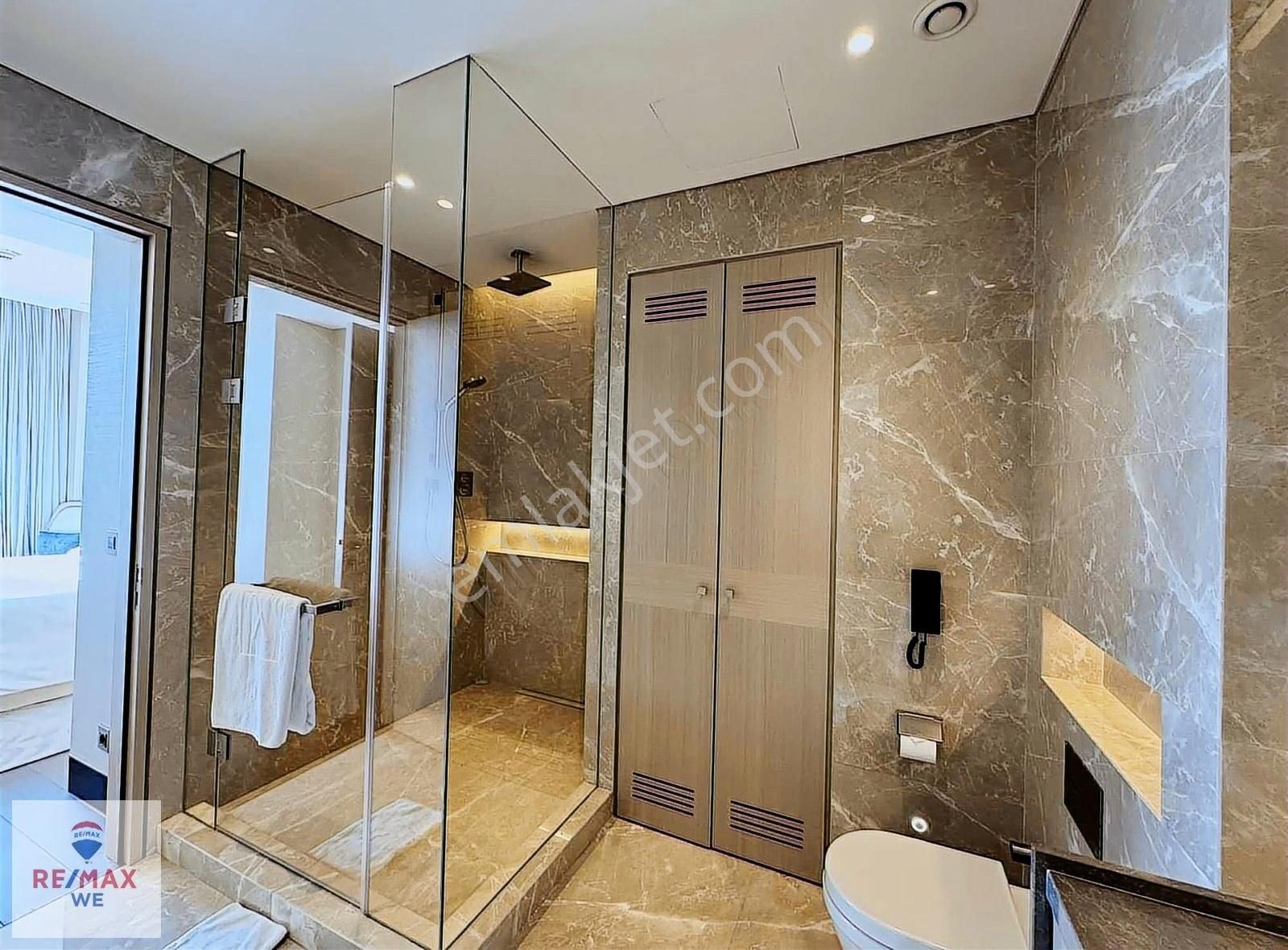 Remax Burcu Capik Emaar Square Address Otel 1+1 Eşyalı Kiralık