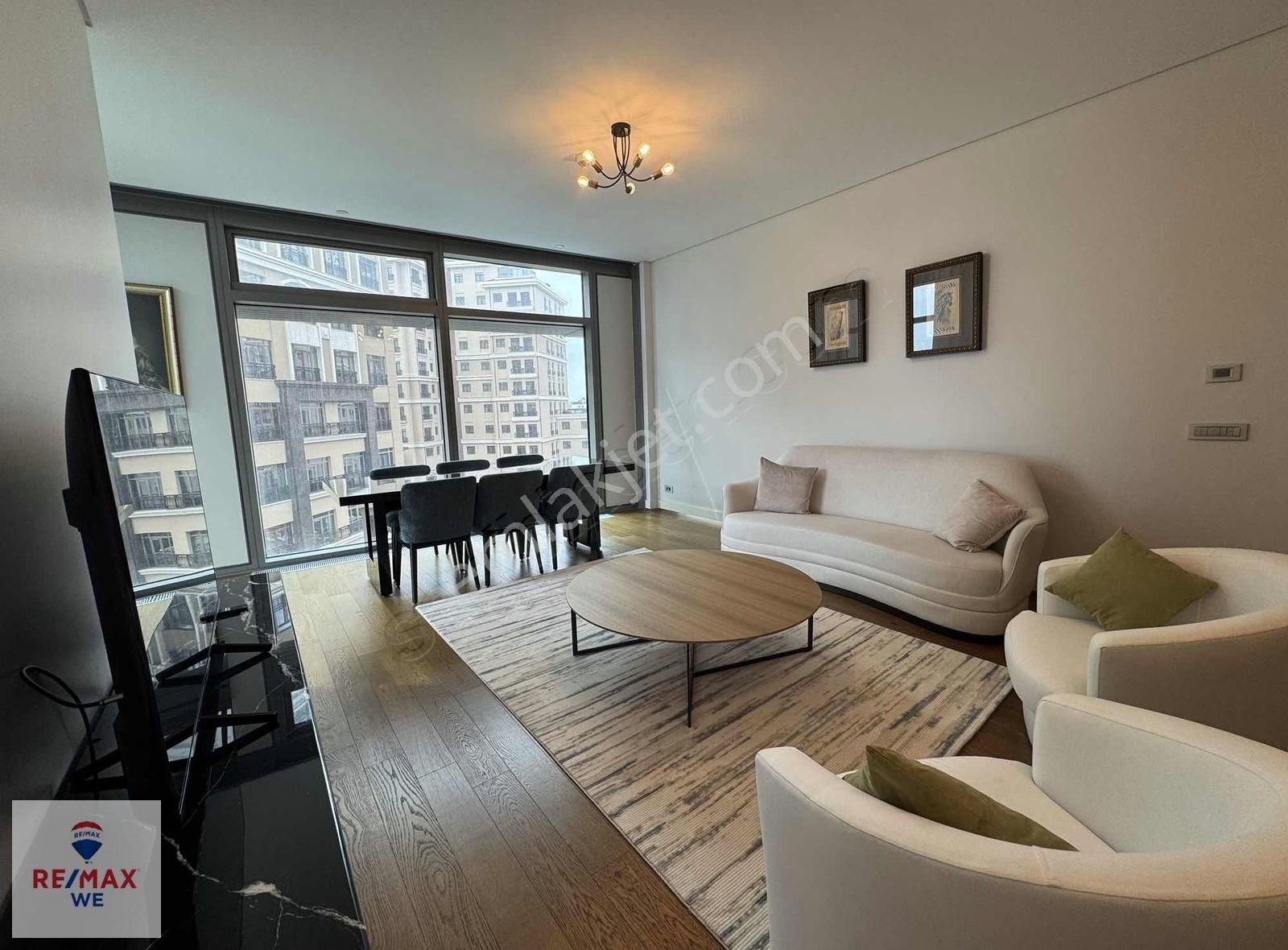 Remax Burcu Capik Emaar Square Heights Kulesi 2+1 Kiralık Eşyalı